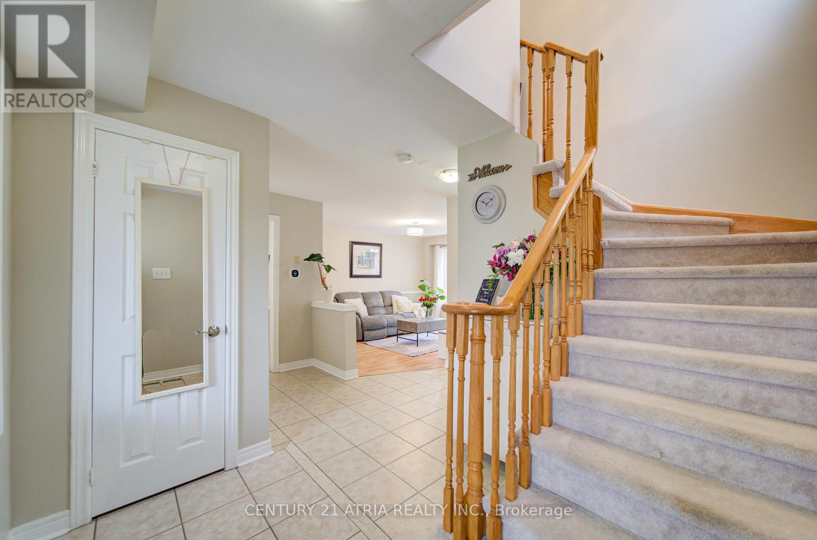 7 Whitewater Street, Whitby, Ontario  L1R 2S9 - Photo 7 - E13132470