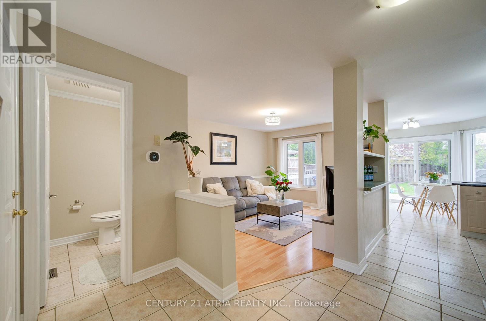 7 Whitewater Street, Whitby, Ontario  L1R 2S9 - Photo 9 - E13132470