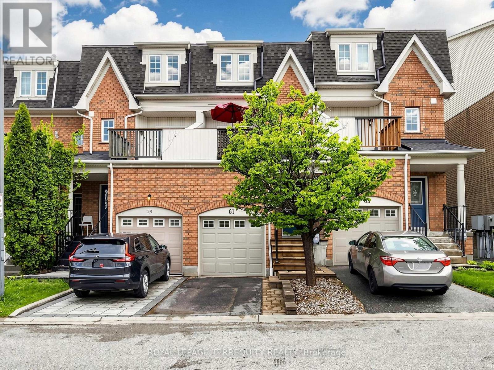 61 Sprucedale Way, Whitby, Ontario  L1N 9T9 - Photo 1 - E13132476