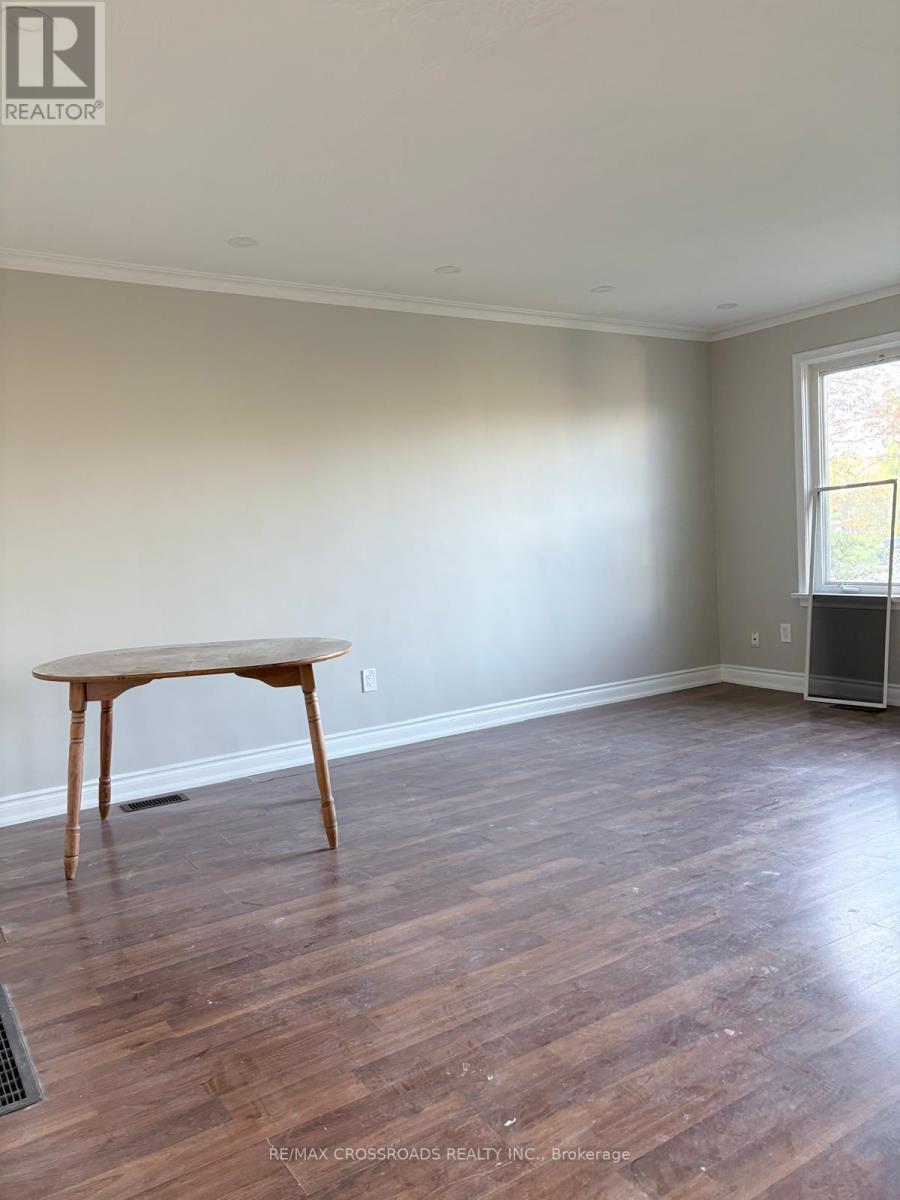 Main Floor - 28 Brenda Crescent, Toronto, Ontario  M1K 3C4 - Photo 12 - E13132566