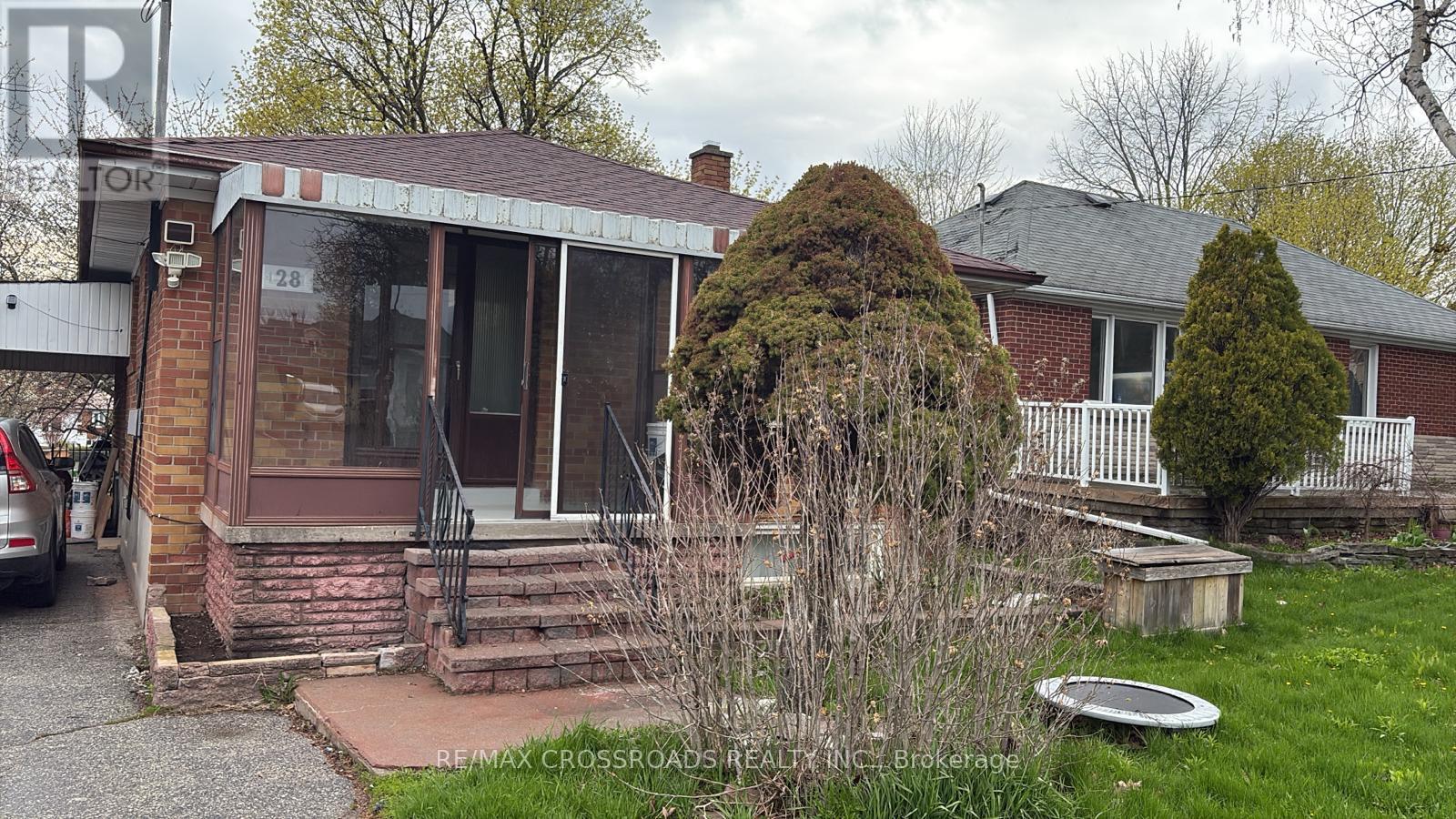 Main Floor - 28 Brenda Crescent, Toronto, Ontario  M1K 3C4 - Photo 3 - E13132566