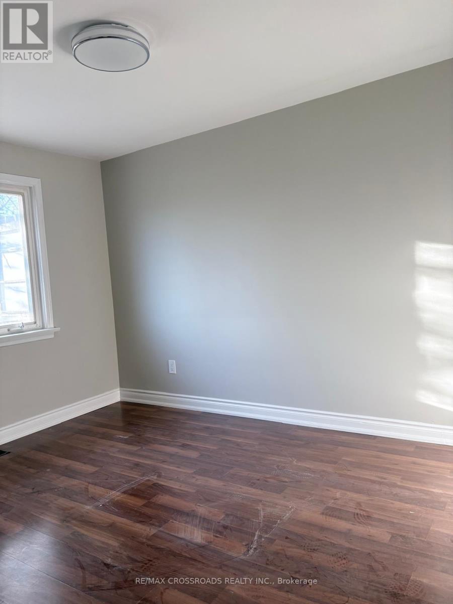 Main Floor - 28 Brenda Crescent, Toronto, Ontario  M1K 3C4 - Photo 8 - E13132566