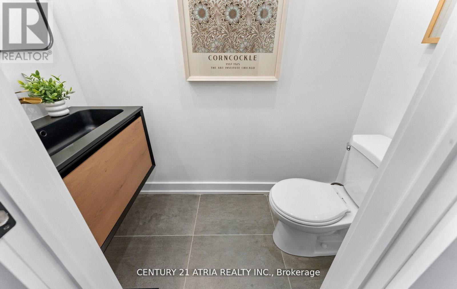 65 Crewe Avenue, Toronto, Ontario  M4C 2J2 - Photo 16 - E13132584