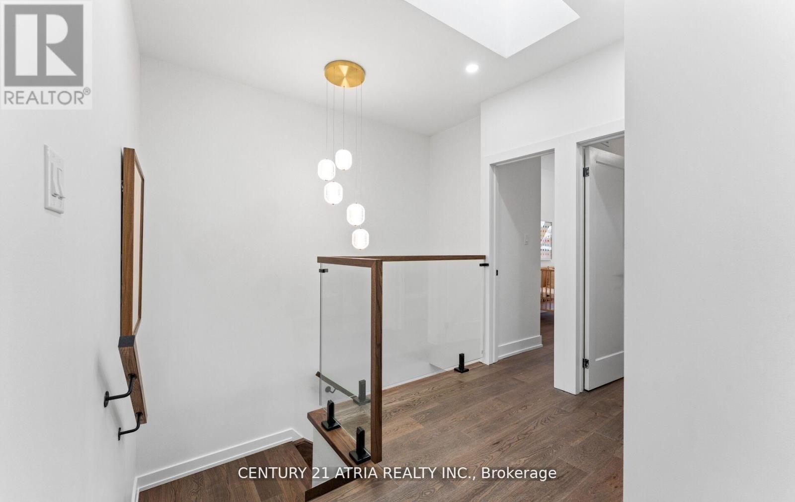 65 Crewe Avenue, Toronto, Ontario  M4C 2J2 - Photo 18 - E13132584