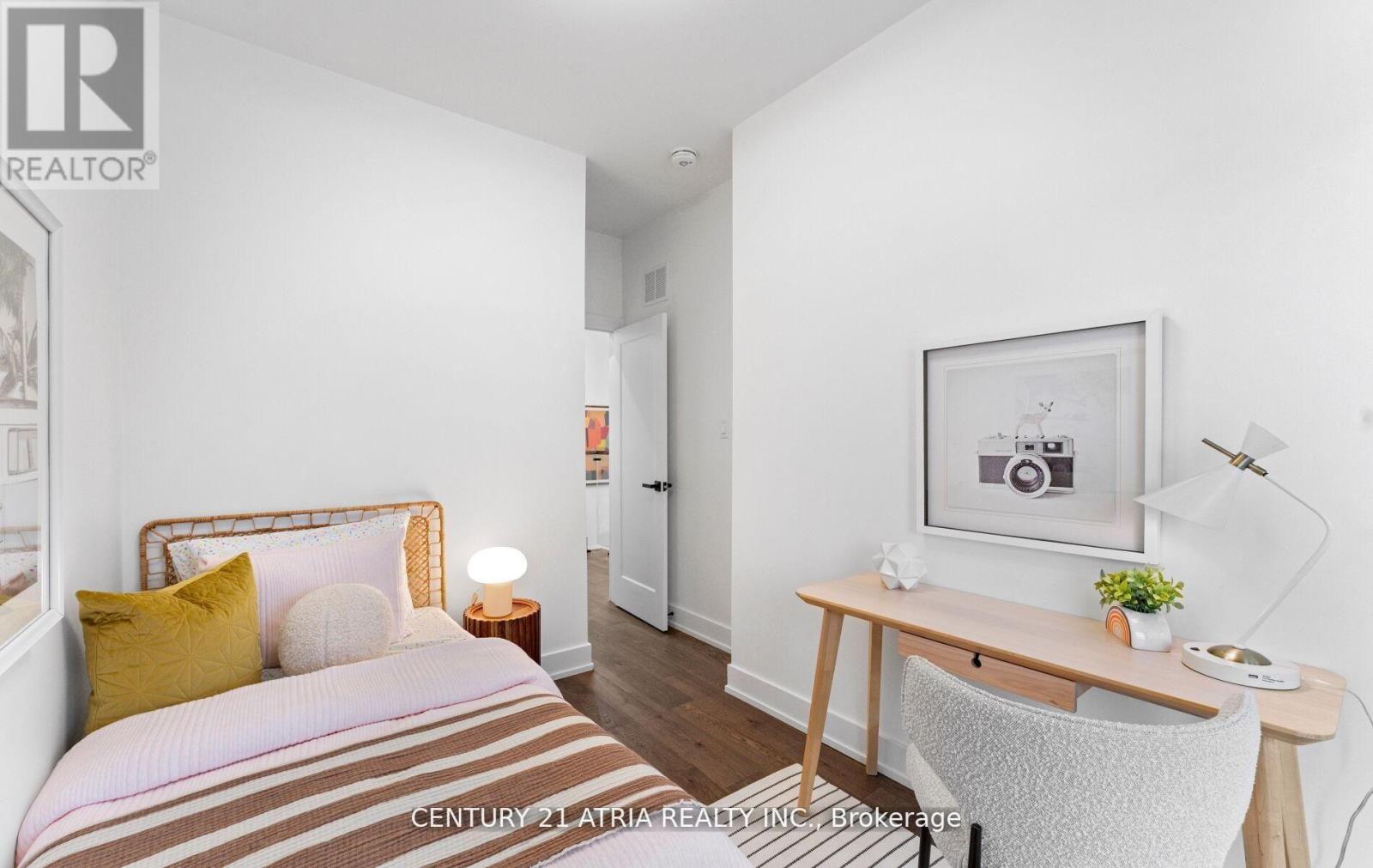 65 Crewe Avenue, Toronto, Ontario  M4C 2J2 - Photo 21 - E13132584