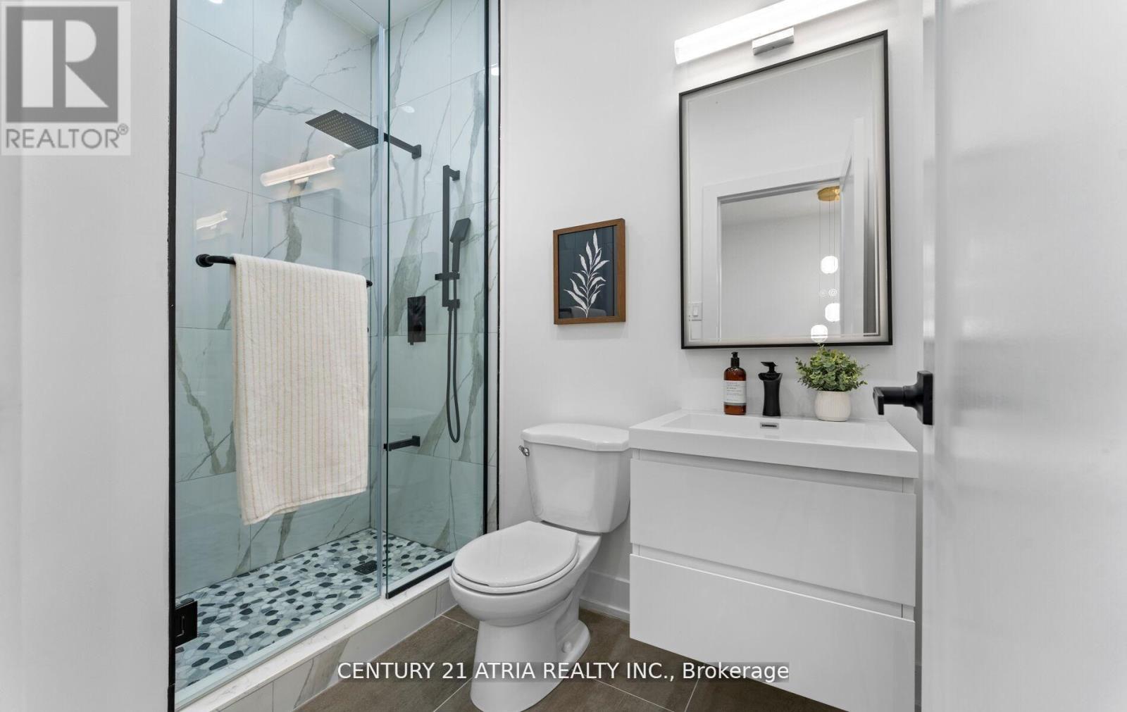 65 Crewe Avenue, Toronto, Ontario  M4C 2J2 - Photo 22 - E13132584
