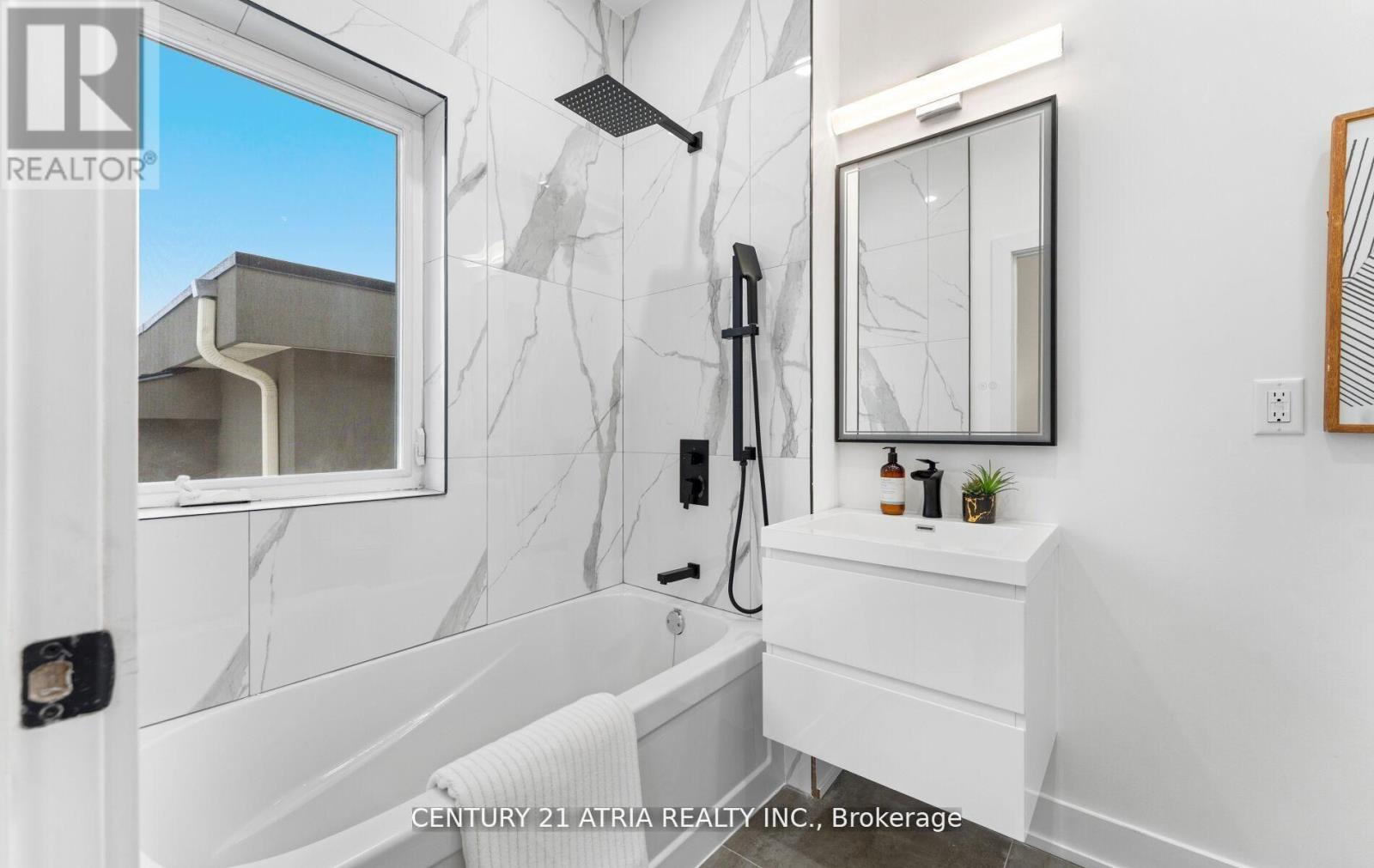 65 Crewe Avenue, Toronto, Ontario  M4C 2J2 - Photo 27 - E13132584