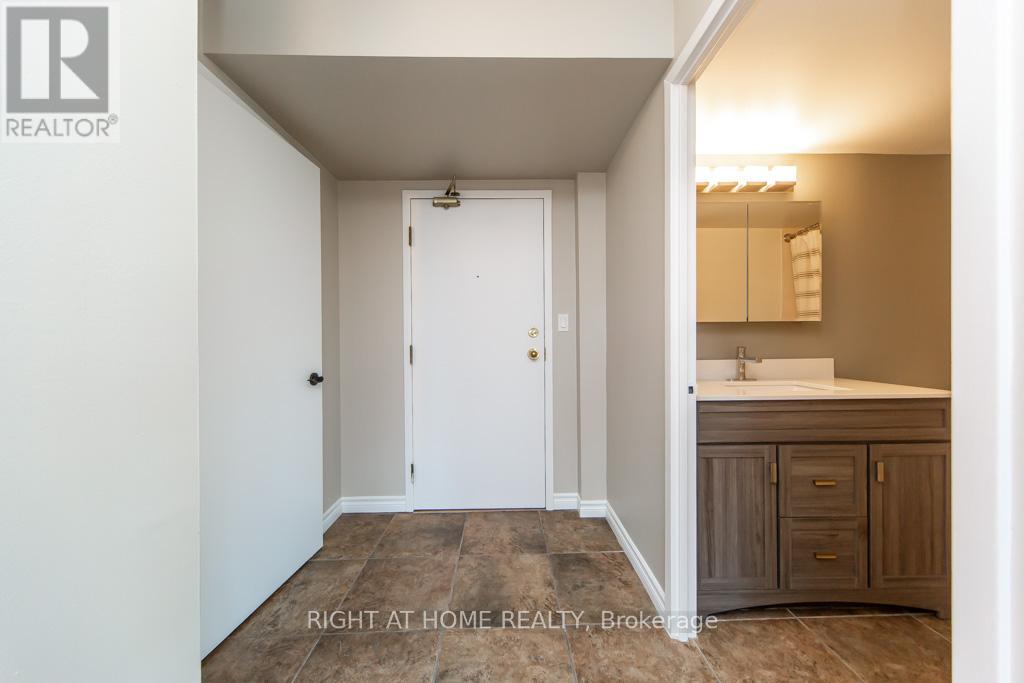 301 - 90 Dale Avenue, Toronto, Ontario  M1J 3N4 - Photo 4 - E13132674