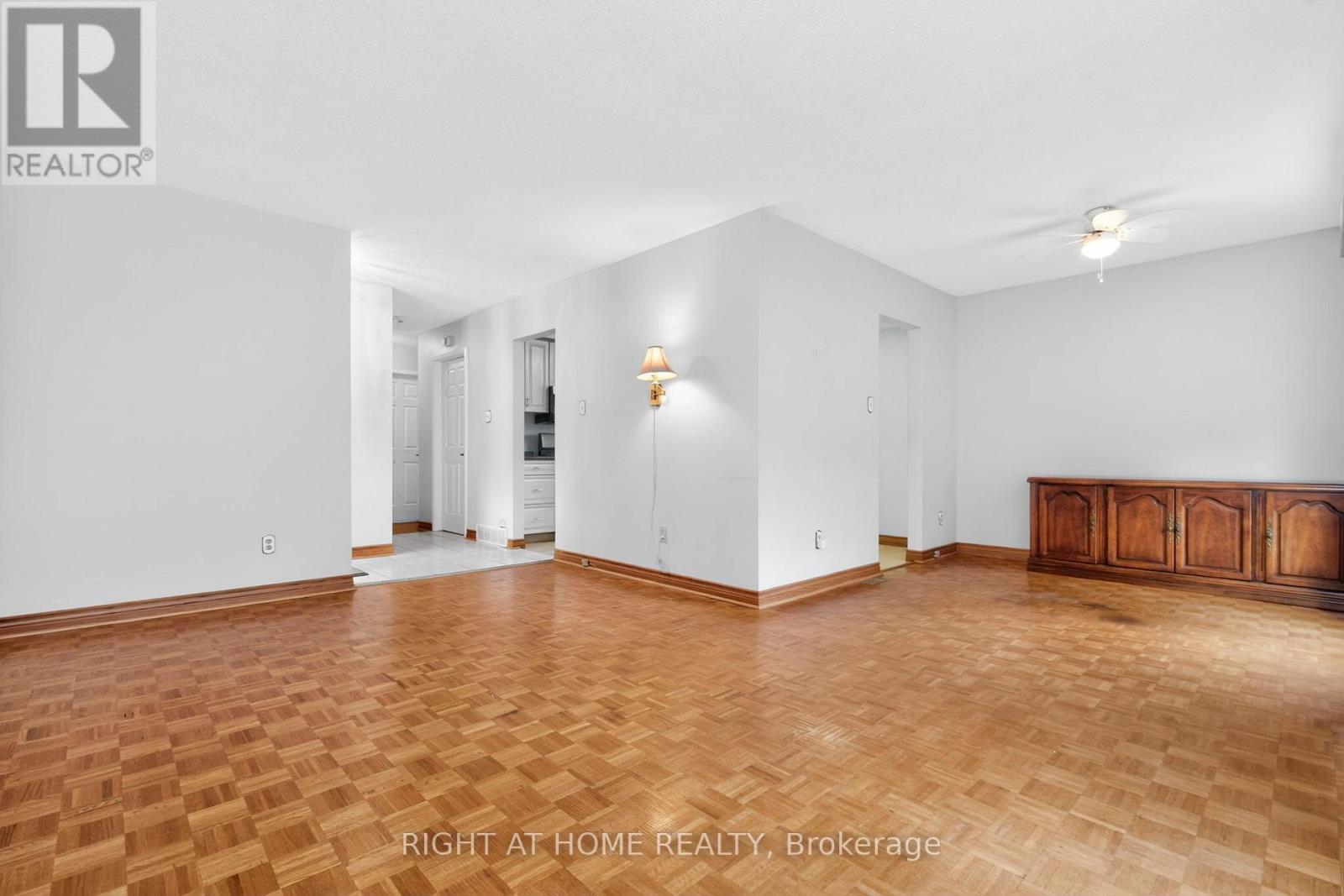 43 Vernon Street, Essa (Angus), Ontario  L0M 1B0 - Photo 12 - N13132426
