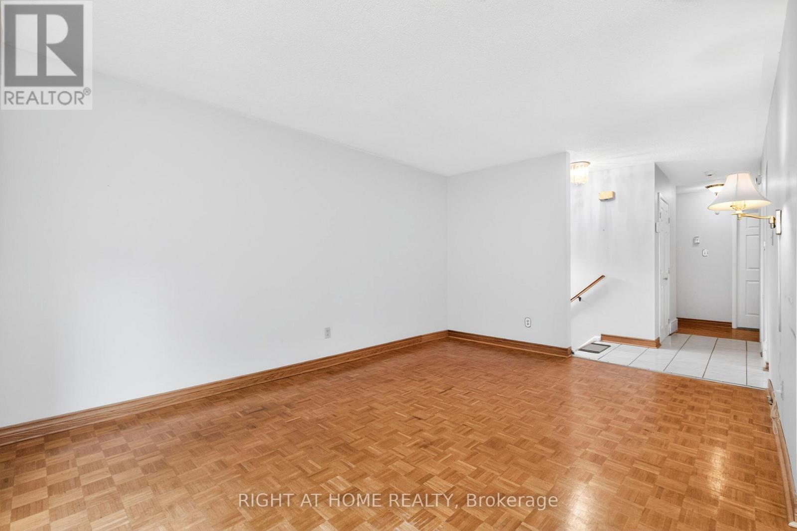 43 Vernon Street, Essa (Angus), Ontario  L0M 1B0 - Photo 13 - N13132426