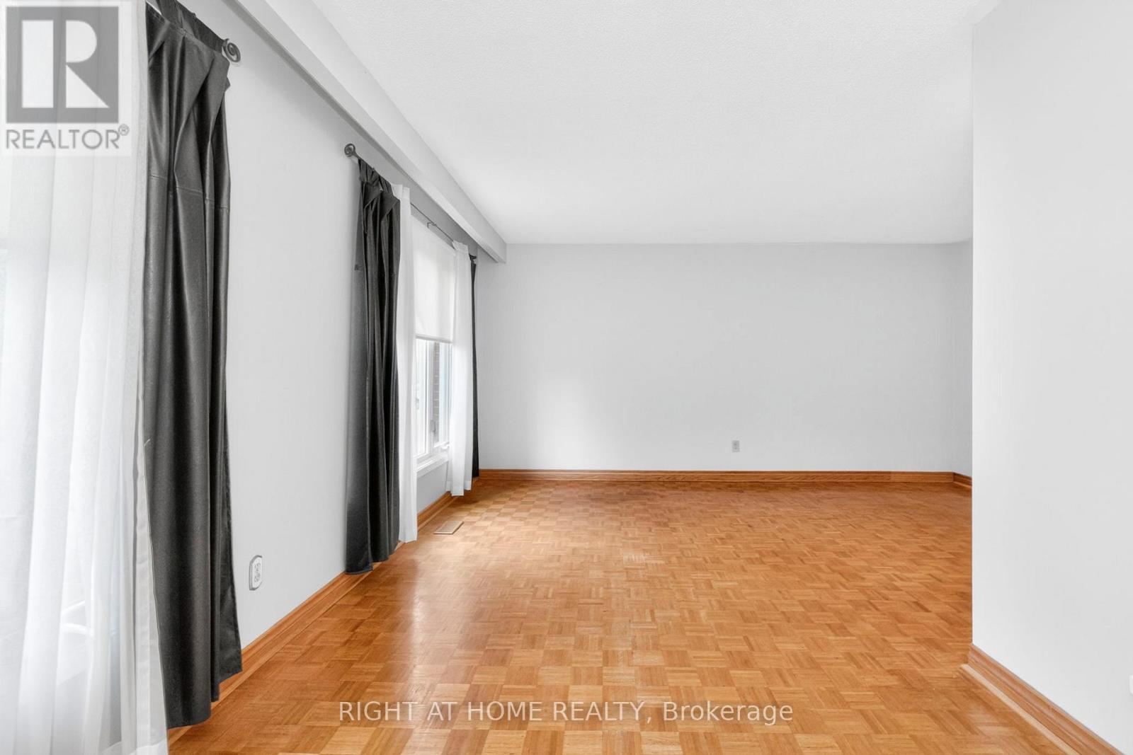 43 Vernon Street, Essa (Angus), Ontario  L0M 1B0 - Photo 16 - N13132426