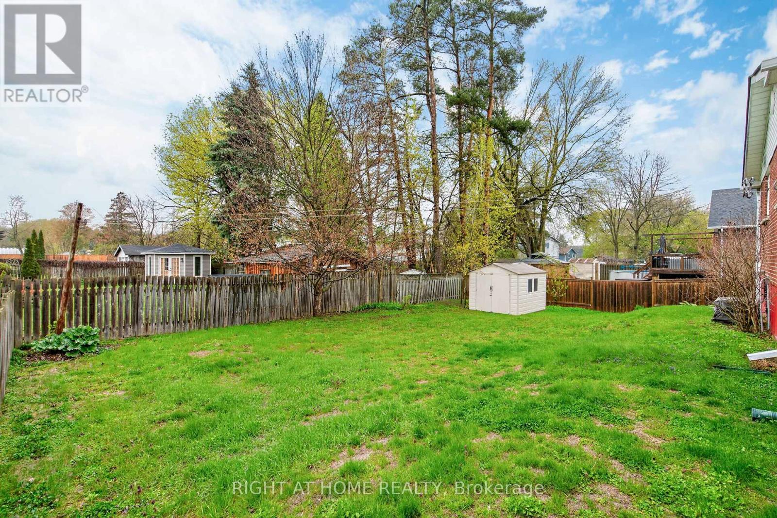 43 Vernon Street, Essa (Angus), Ontario  L0M 1B0 - Photo 31 - N13132426