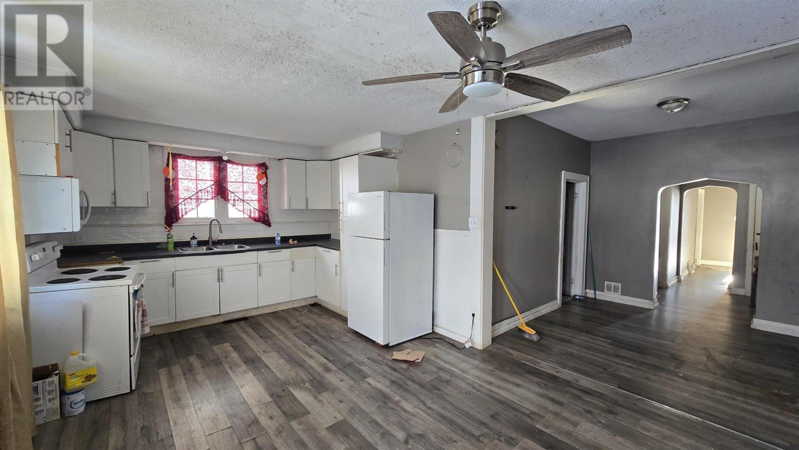 678 Albert St W, Sault Ste. Marie, Ontario  P6A 1C6 - Photo 6 - SM260169