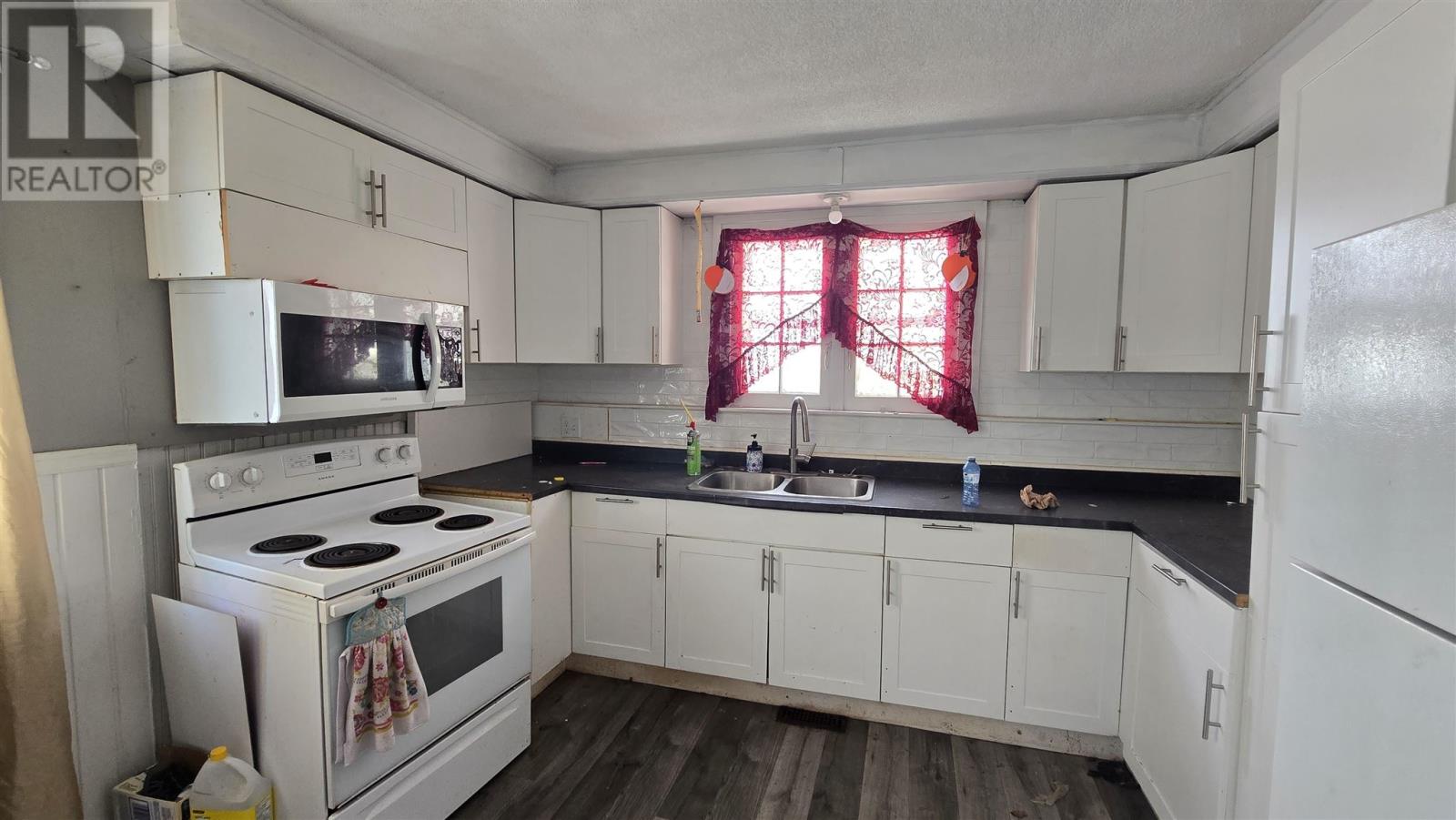 678 Albert St W, Sault Ste. Marie, Ontario  P6A 1C6 - Photo 7 - SM260169
