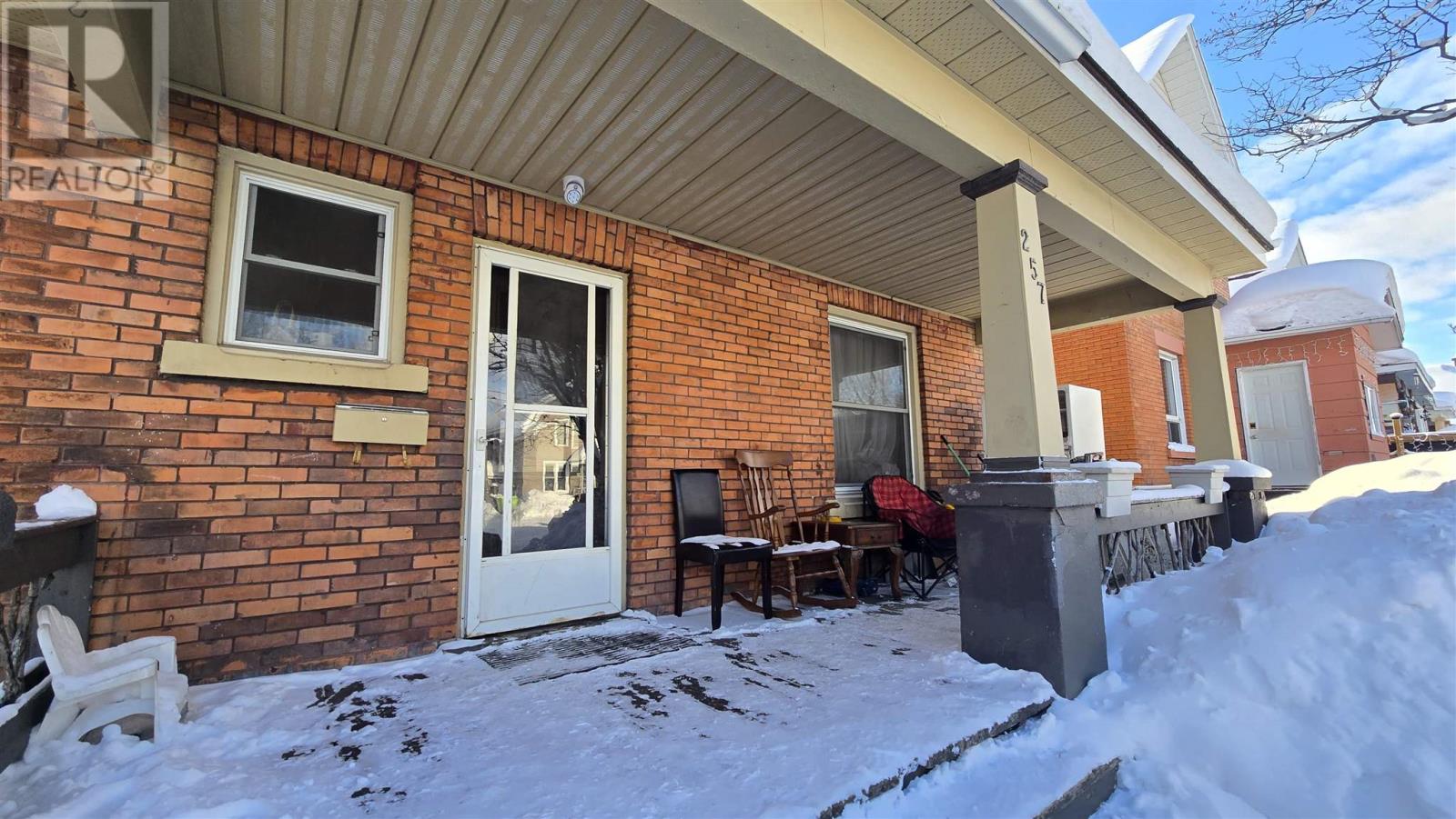 257 Alexandra St, Sault Ste. Marie, Ontario  P6A 1J7 - Photo 3 - SM260171