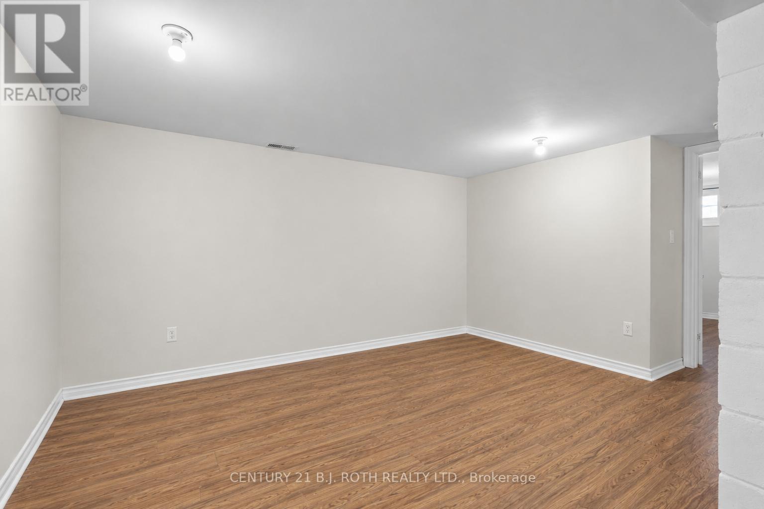 25 Skyline Drive, Orillia, Ontario  L3V 3V8 - Photo 14 - S13132656