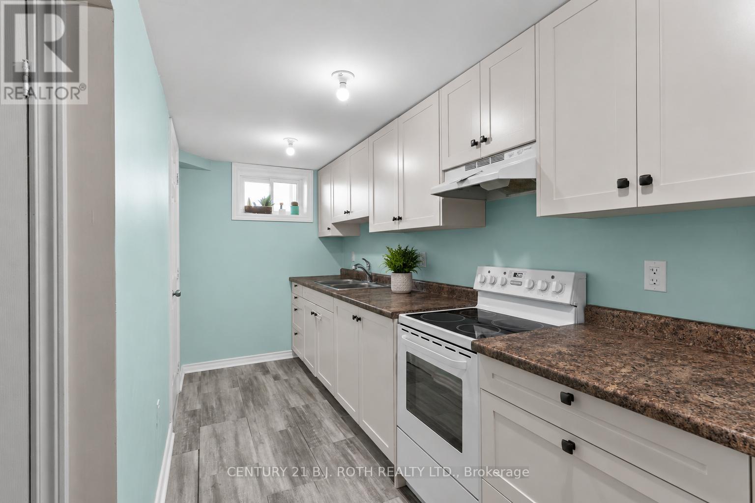 25 Skyline Drive, Orillia, Ontario  L3V 3V8 - Photo 17 - S13132656