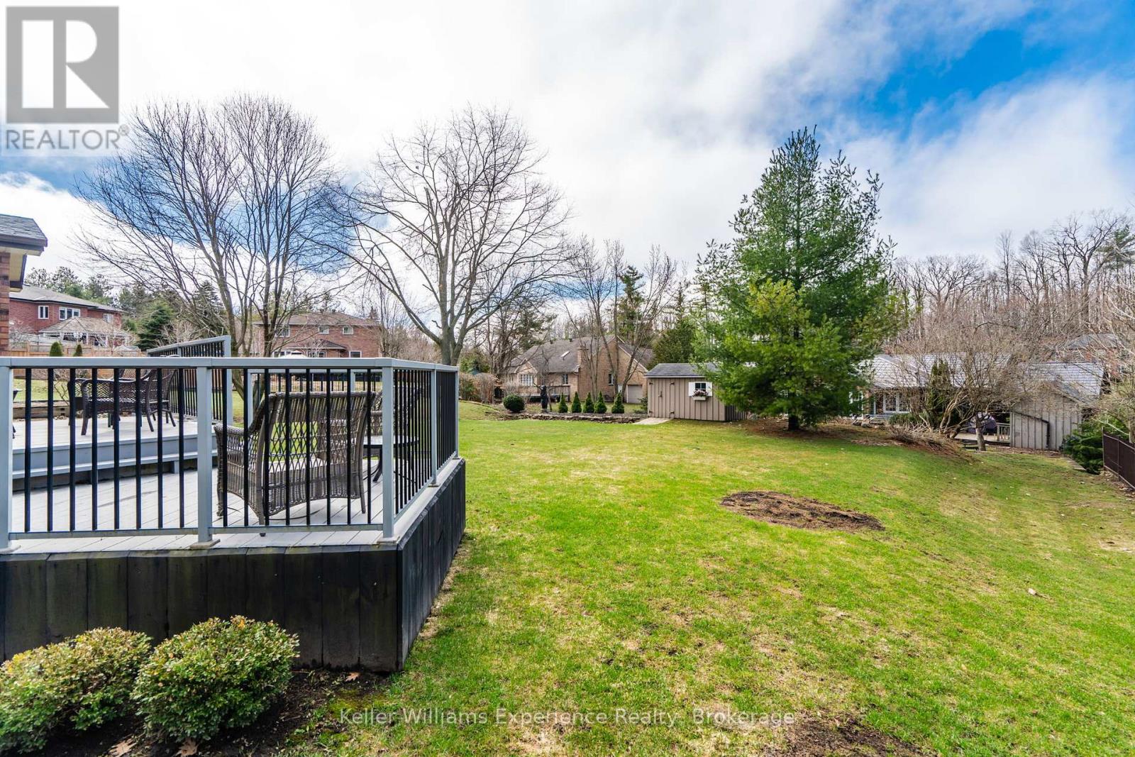 27 Rosewood Avenue, Springwater, Ontario  L0L 1X0 - Photo 37 - S13121912