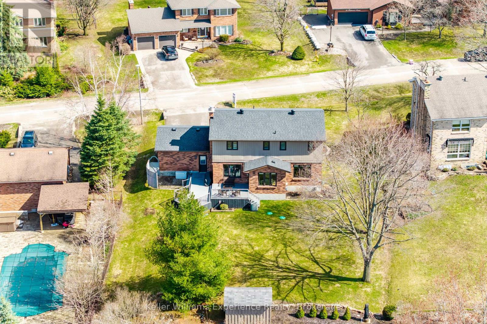 27 Rosewood Avenue, Springwater, Ontario  L0L 1X0 - Photo 45 - S13121912