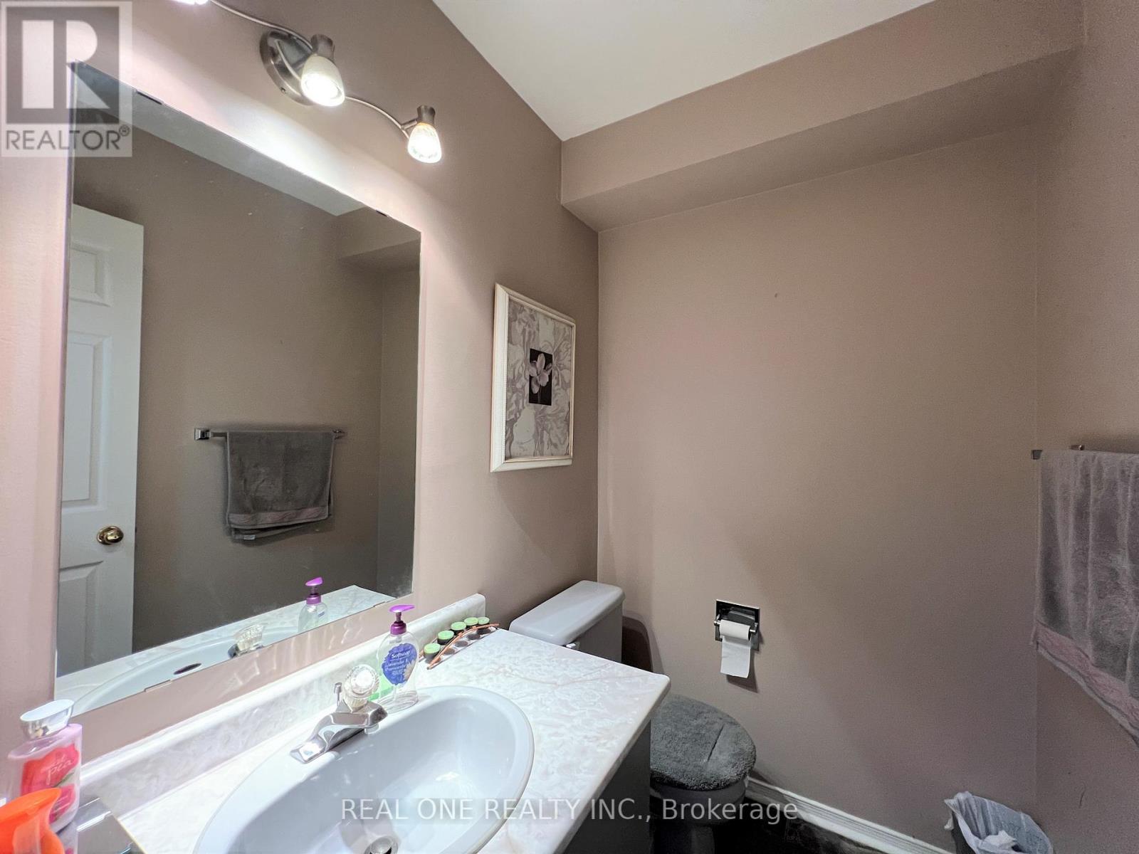 6403 Osprey Boulevard, Mississauga, Ontario  L5N 6E5 - Photo 11 - W13132452