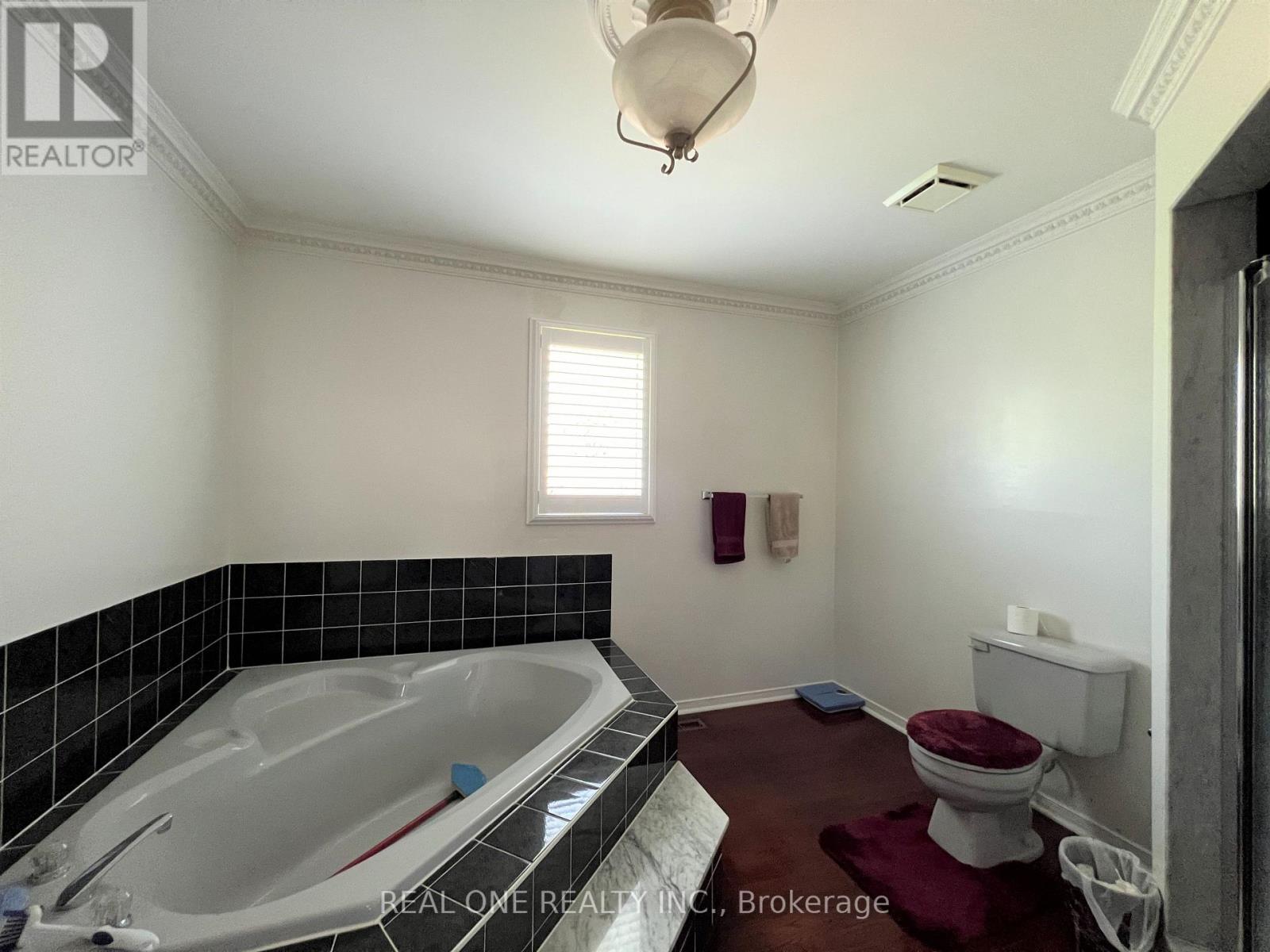 6403 Osprey Boulevard, Mississauga, Ontario  L5N 6E5 - Photo 18 - W13132452