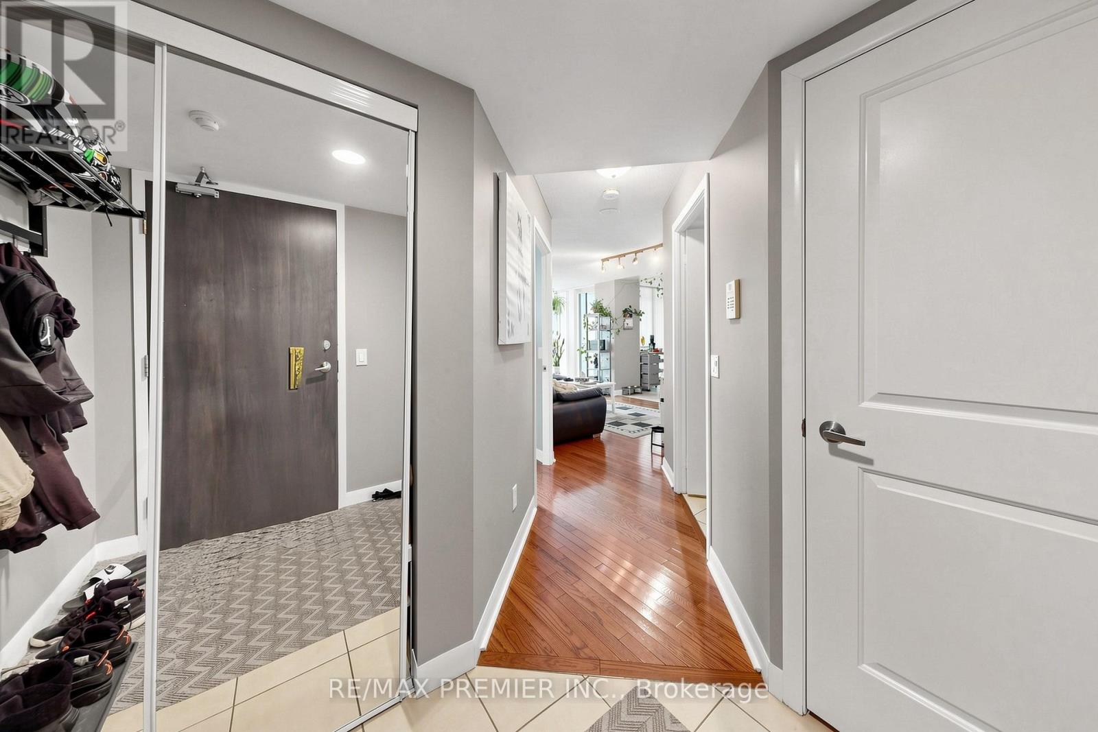 1007 - 235 Sherway Gardens Road, Toronto, Ontario  M9C 0A2 - Photo 10 - W13132456