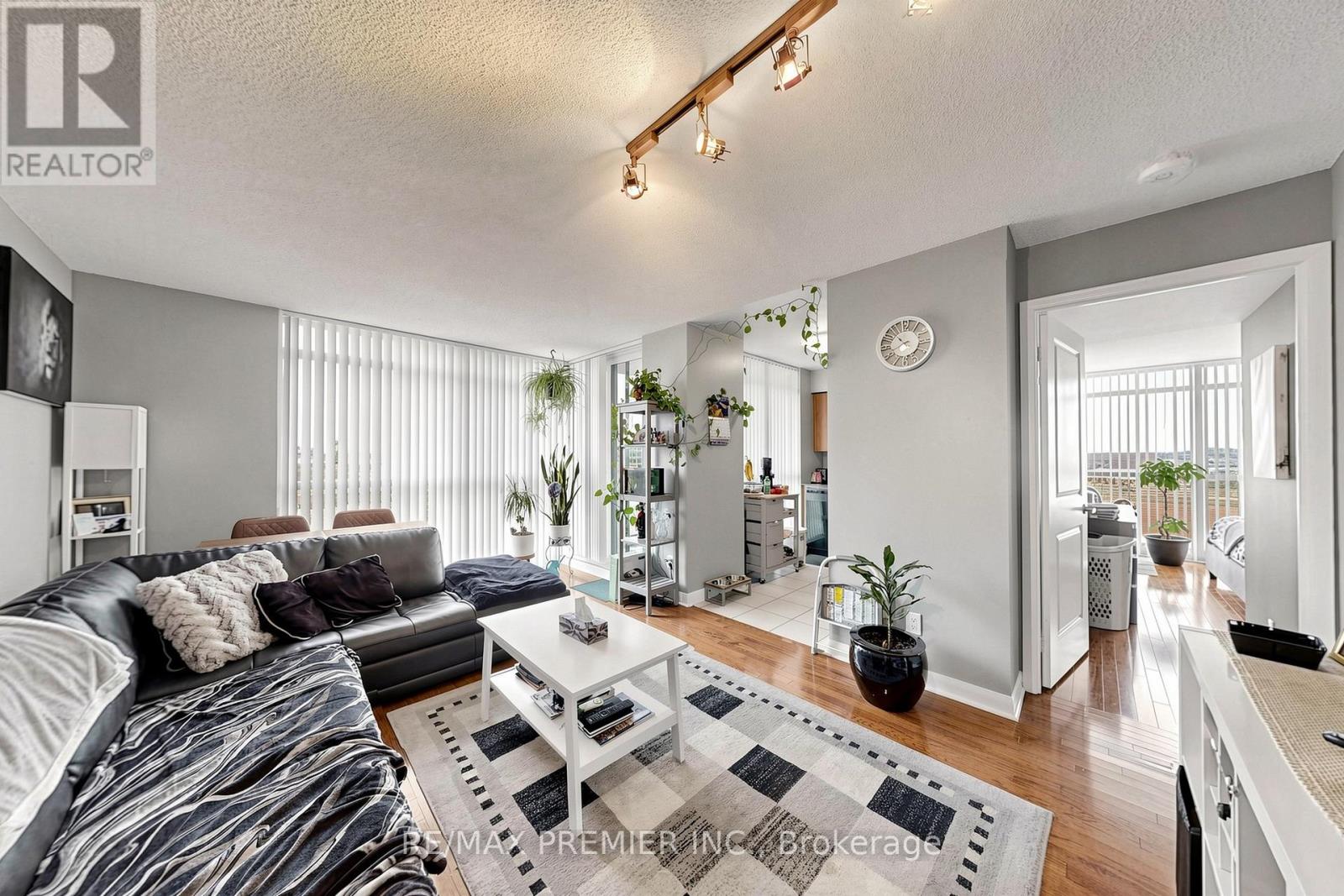 1007 - 235 Sherway Gardens Road, Toronto, Ontario  M9C 0A2 - Photo 11 - W13132456