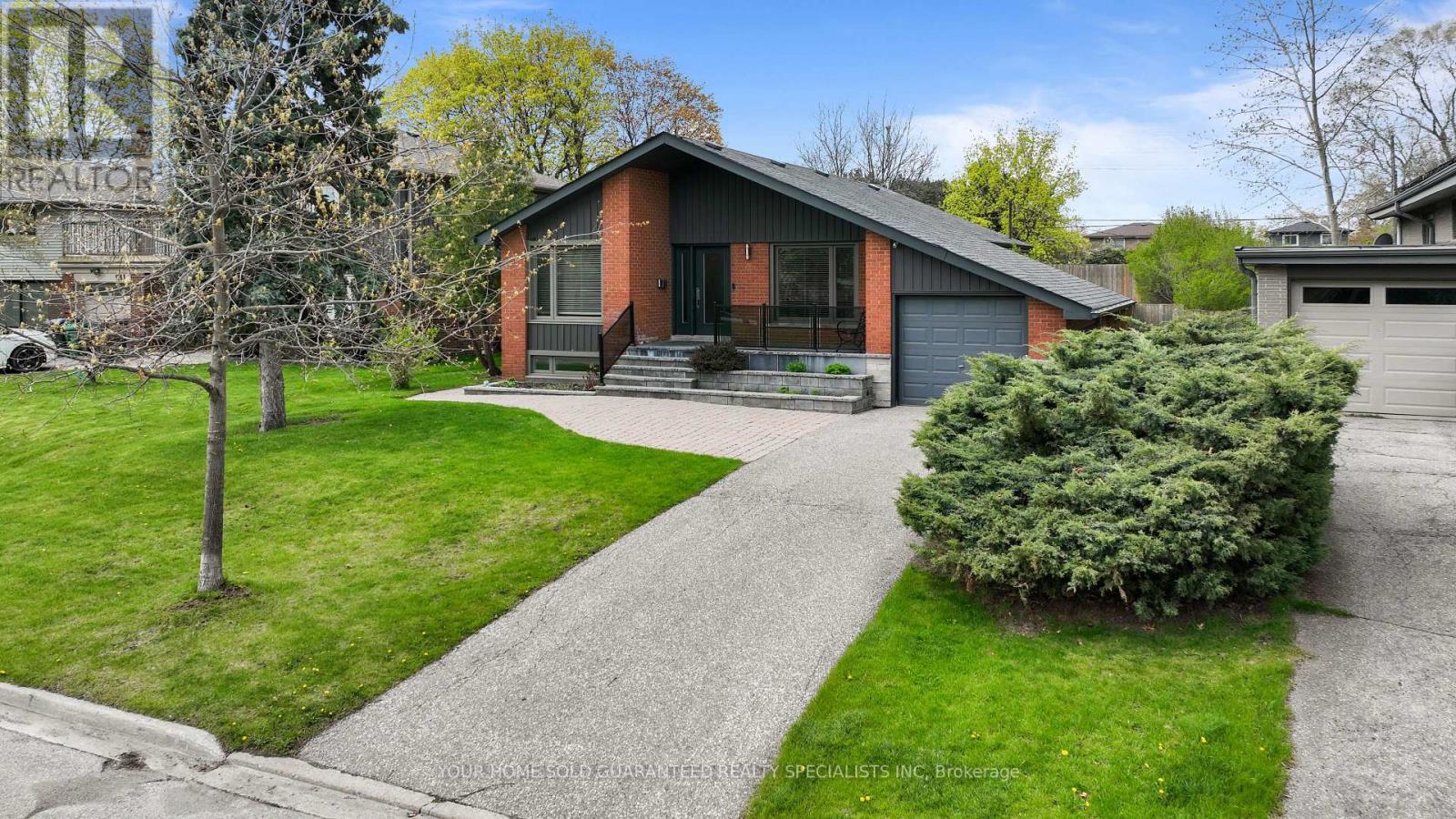 947 SIERRA BOULEVARD, Mississauga, Ontario