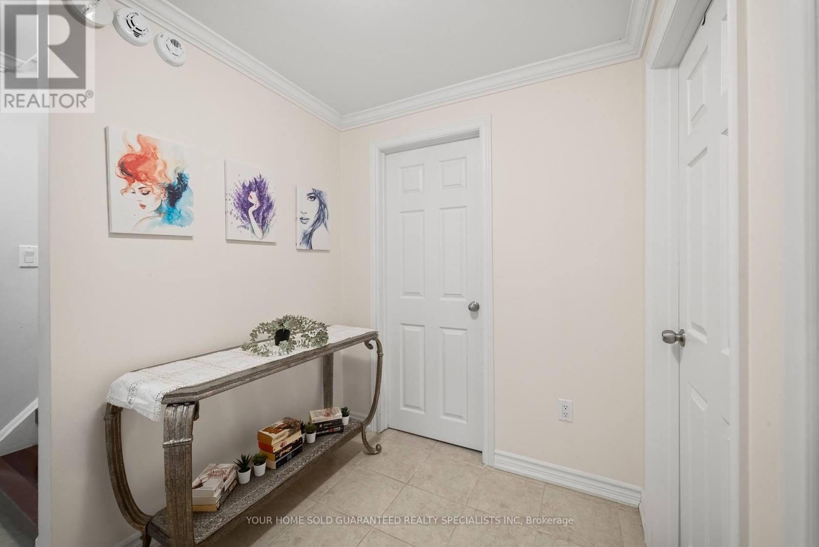 947 Sierra Boulevard, Mississauga, Ontario  L4Y 2E3 - Photo 13 - W13132466