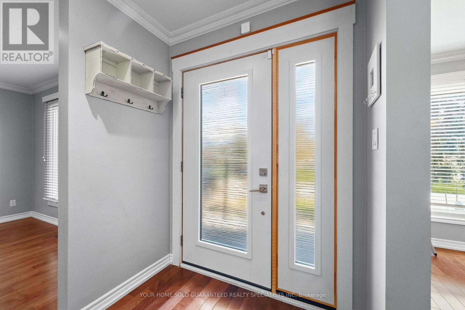 947 Sierra Boulevard, Mississauga, Ontario  L4Y 2E3 - Photo 4 - W13132466