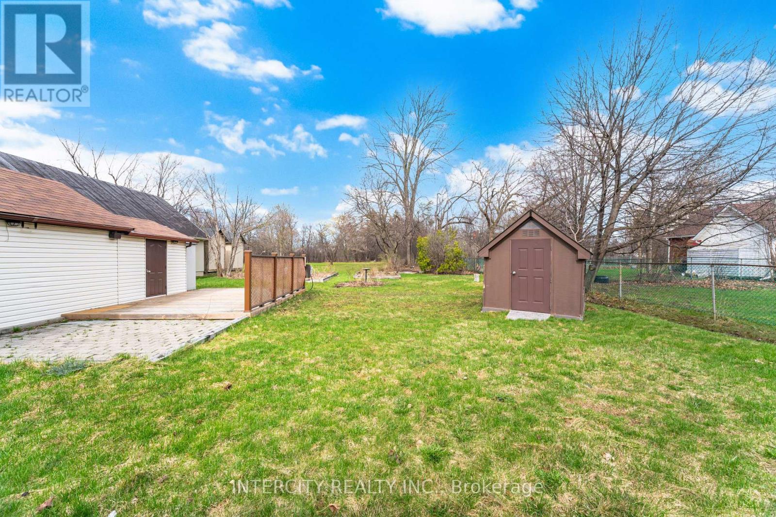 1a Sophia Street, Brampton, Ontario  L6V 1T8 - Photo 23 - W13132492