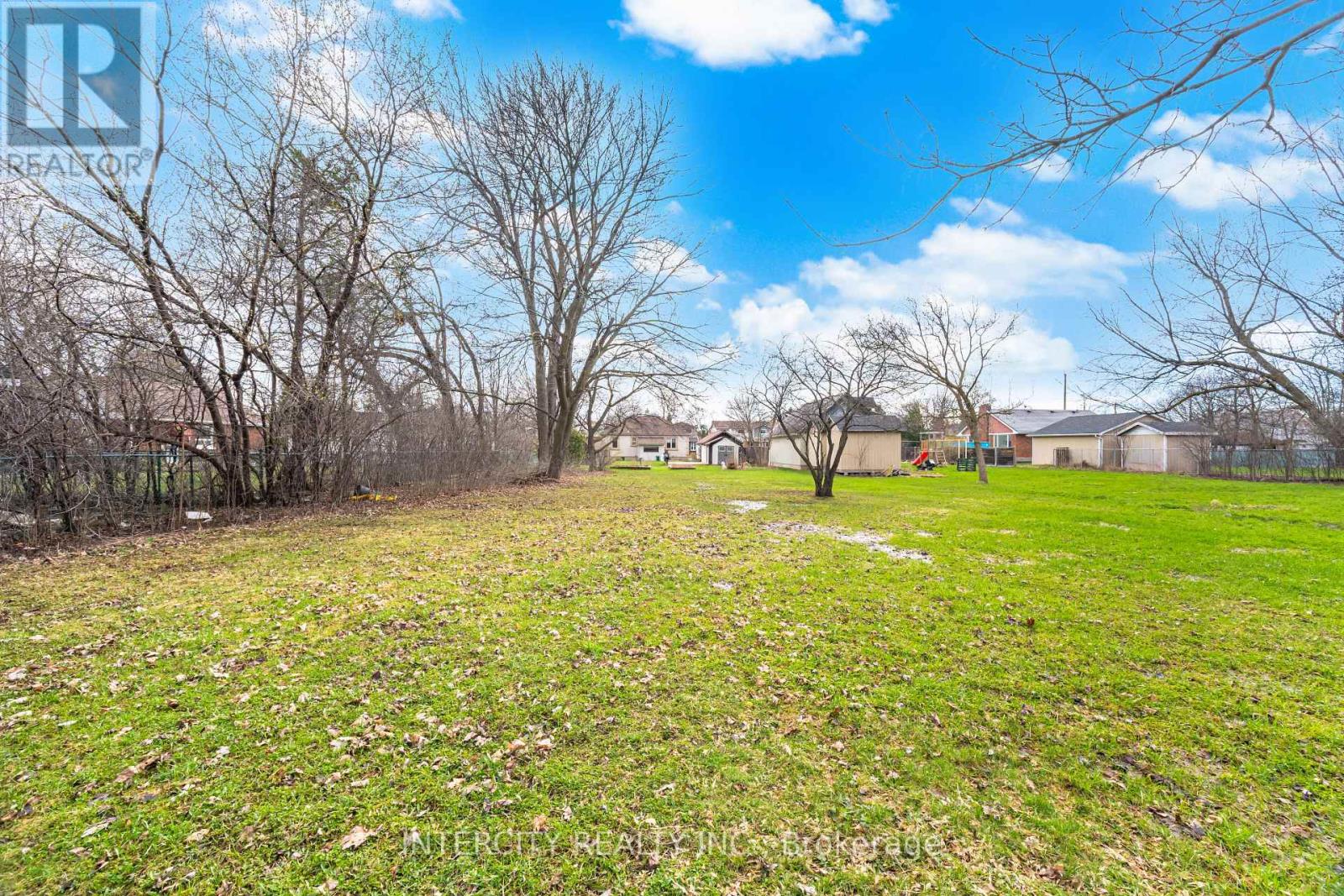 1a Sophia Street, Brampton, Ontario  L6V 1T8 - Photo 25 - W13132492