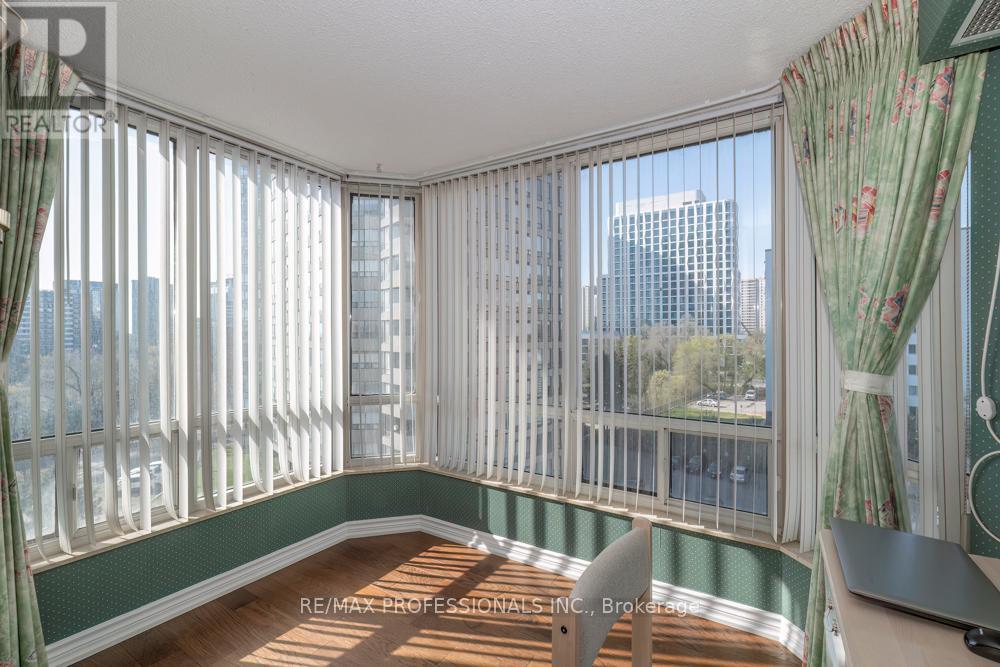 702 - 1320 Islington Avenue, Toronto, Ontario  M9A 5C6 - Photo 13 - W13132530