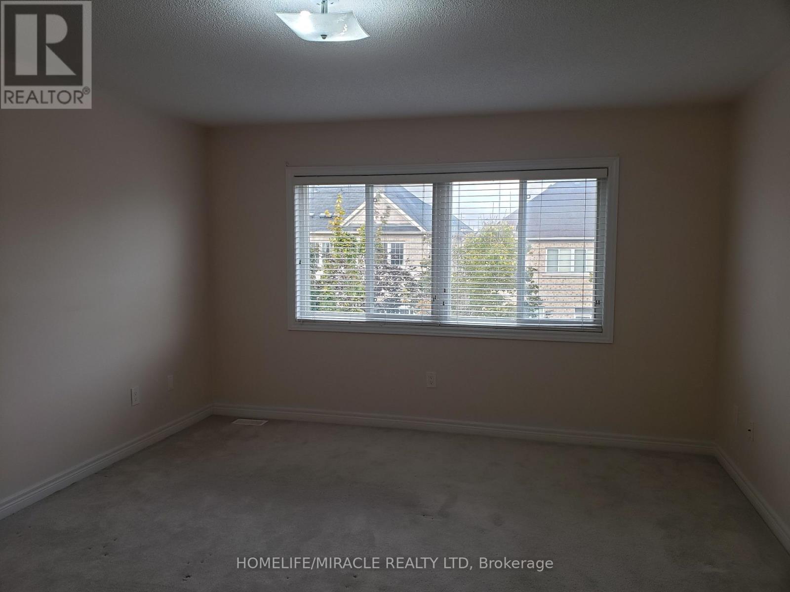 30 Gower Crescent, Brampton, Ontario  L6R 0Y1 - Photo 11 - W13132534