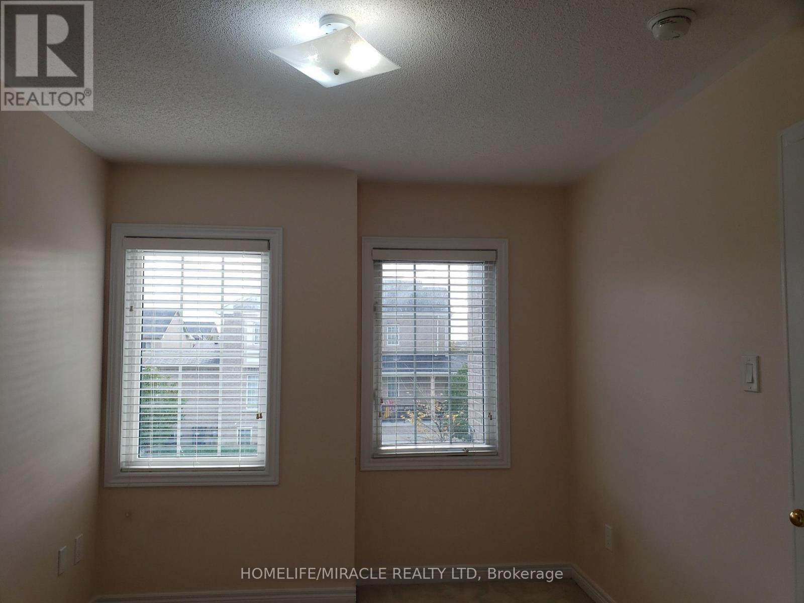 30 Gower Crescent, Brampton, Ontario  L6R 0Y1 - Photo 12 - W13132534