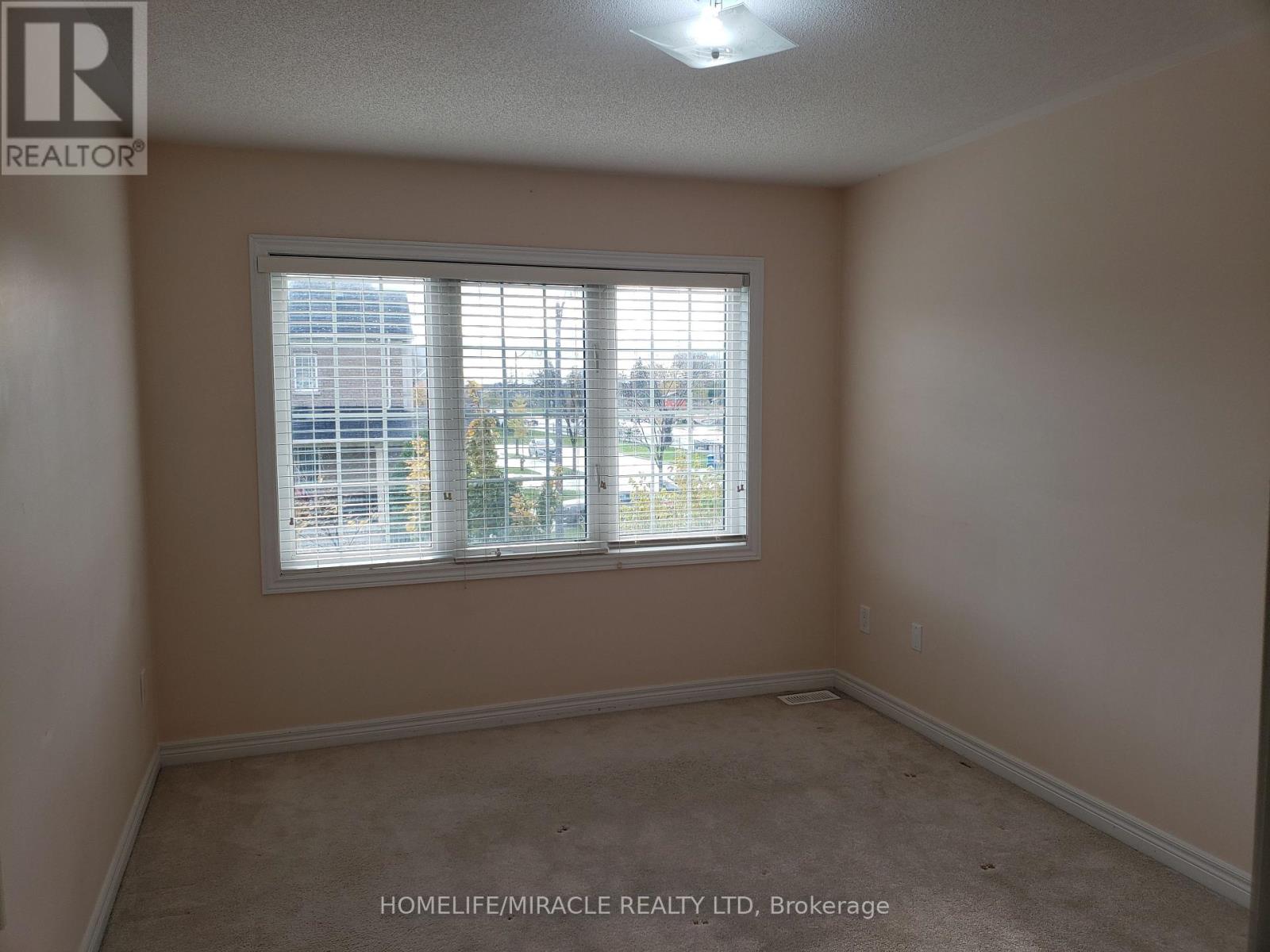 30 Gower Crescent, Brampton, Ontario  L6R 0Y1 - Photo 13 - W13132534