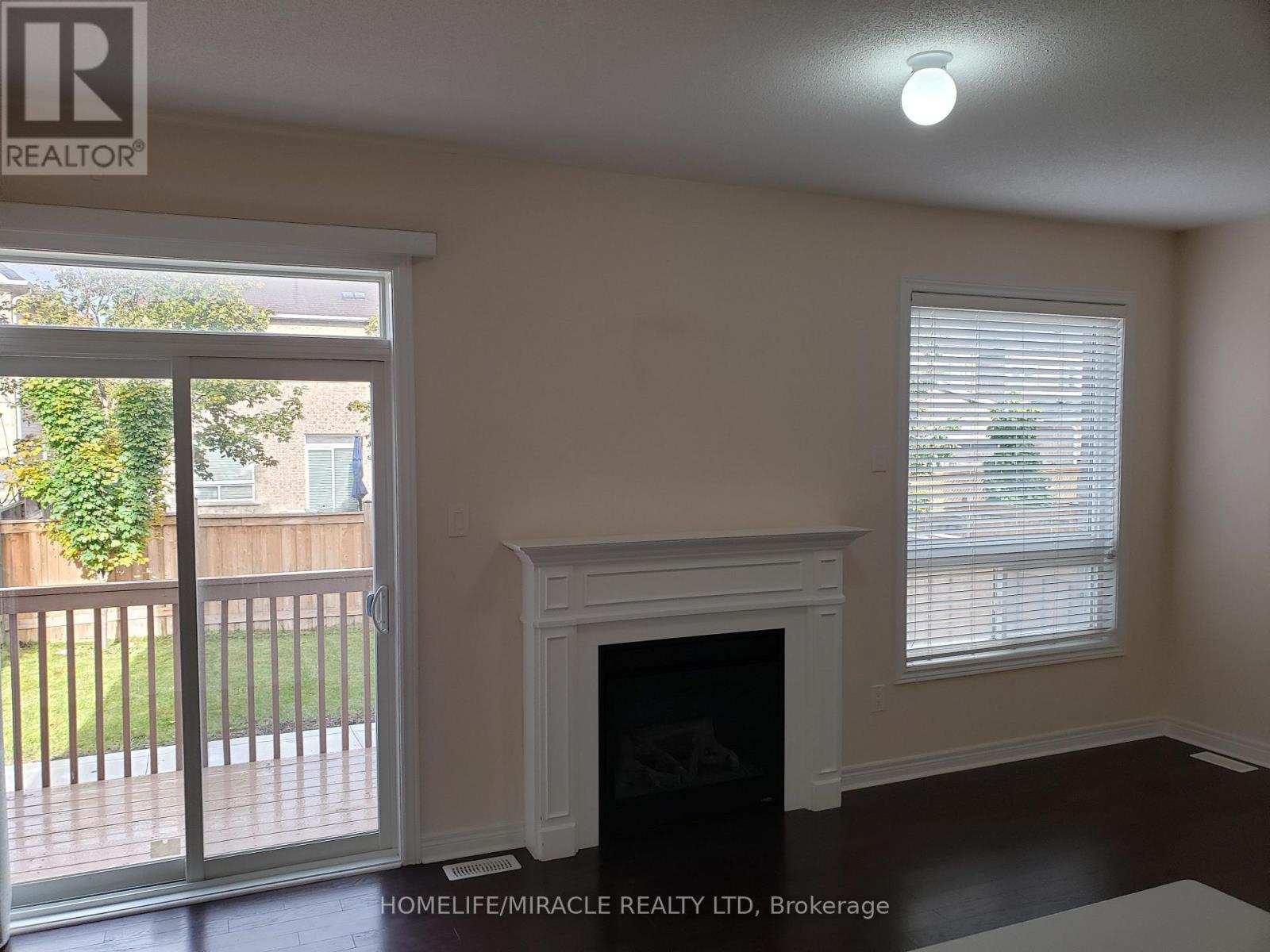 30 Gower Crescent, Brampton, Ontario  L6R 0Y1 - Photo 7 - W13132534