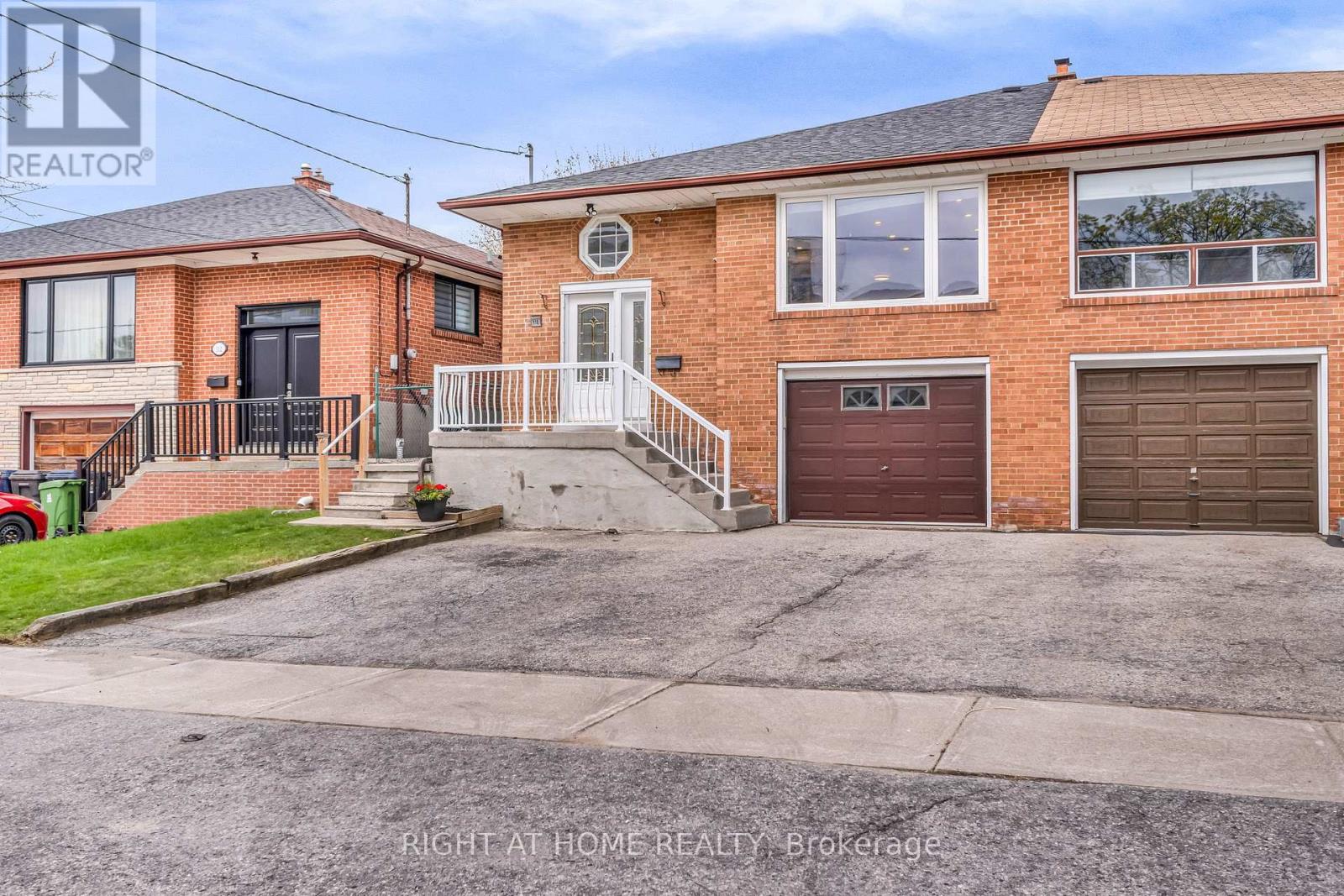 110 Victory Drive, Toronto, Ontario  M3M 2J8 - Photo 12 - W13132598