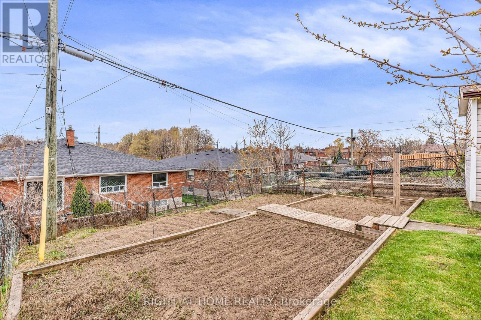 110 Victory Drive, Toronto, Ontario  M3M 2J8 - Photo 45 - W13132598
