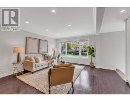 110 VICTORY DRIVE, Toronto, Ontario