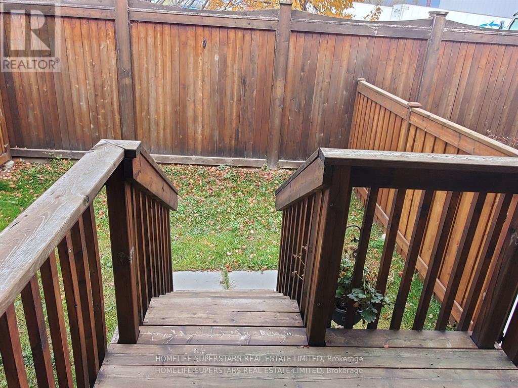 16 Morra Avenue W, Caledon, Ontario  L7E 4K5 - Photo 7 - W13132604