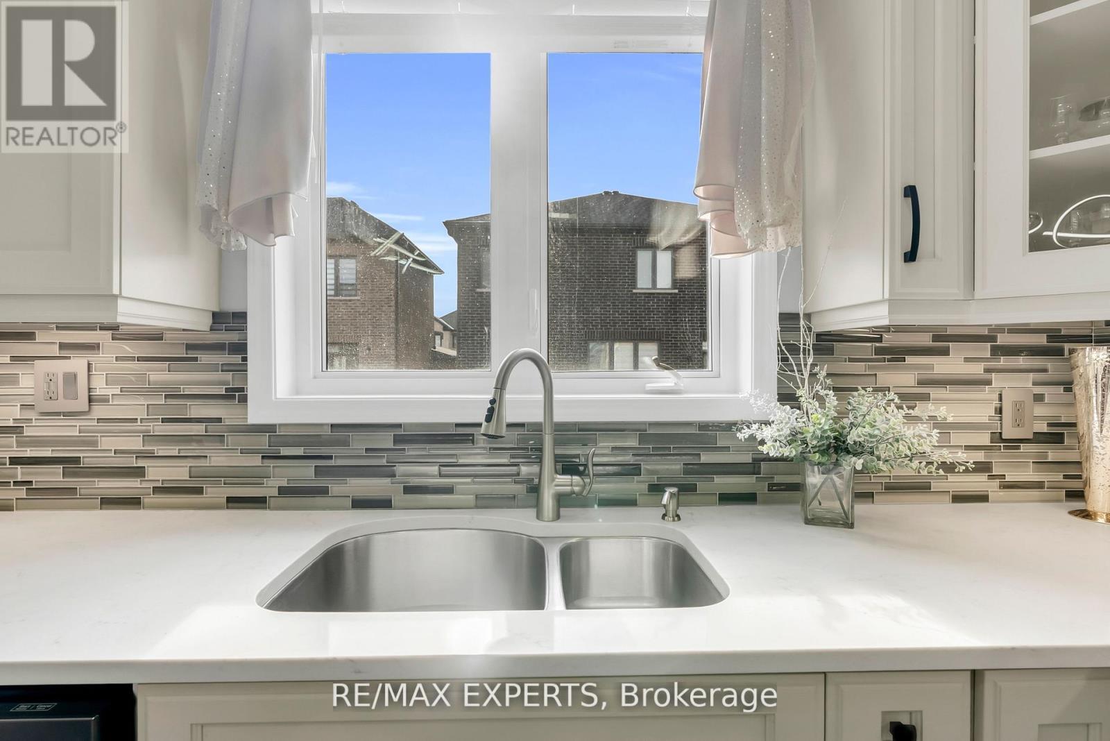 857 Magnolia Terrace, Milton, Ontario  L9E 1R2 - Photo 24 - W13132624