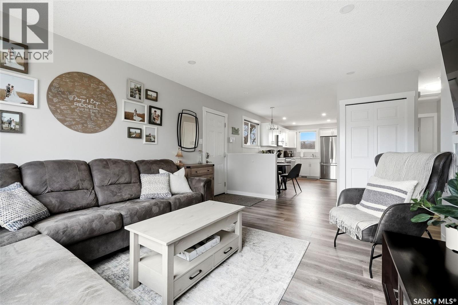 68 Carmichael Road, Regina, Saskatchewan  S4R 0C5 - Photo 5 - SK036103