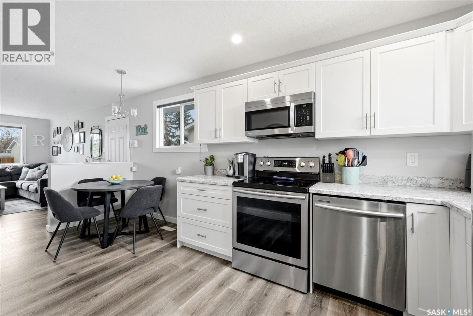 68 Carmichael Road, Regina, Saskatchewan  S4R 0C5 - Photo 7 - SK036103