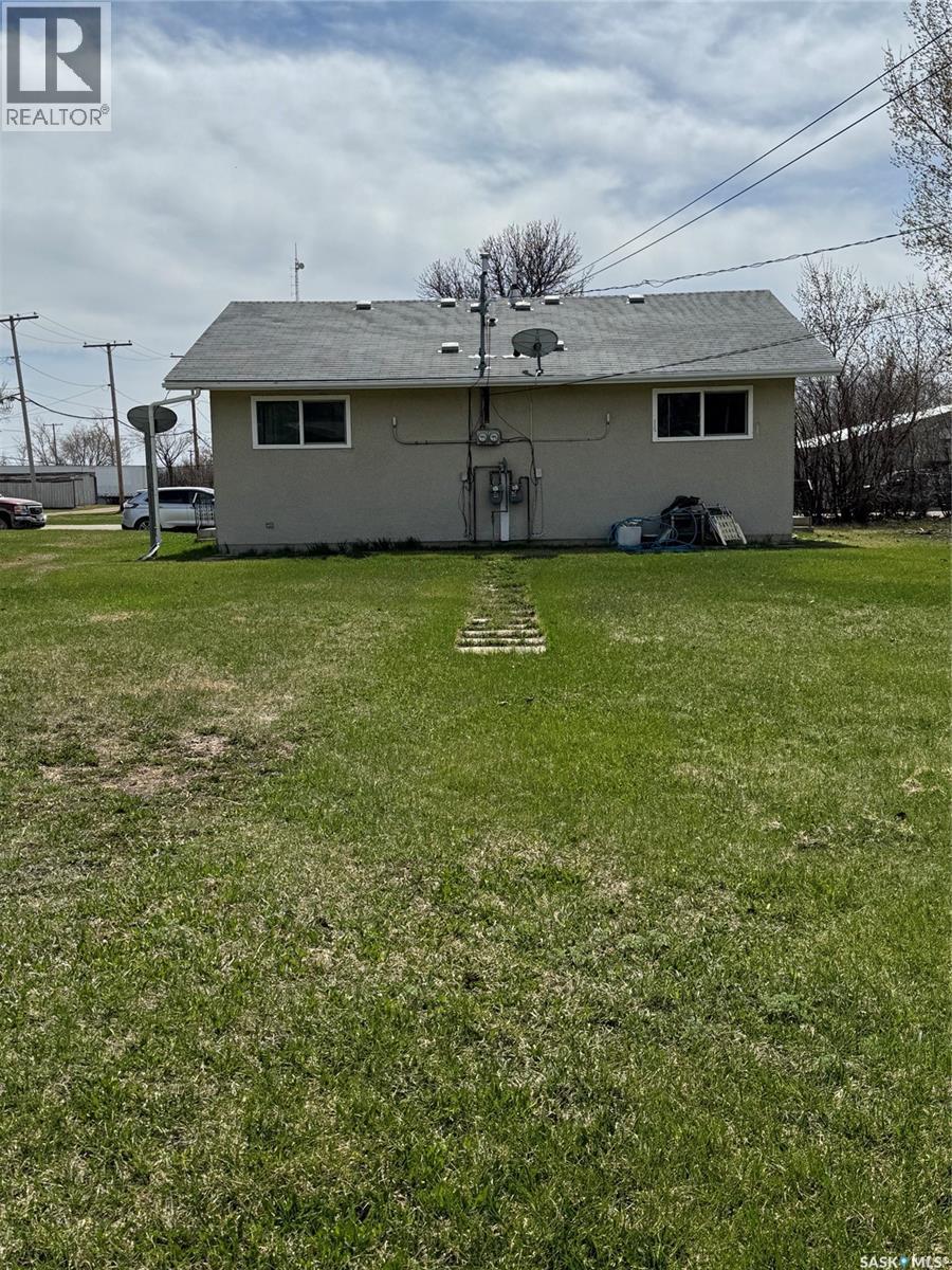 320 & 322 2nd Avenue, Semans, Saskatchewan  S0A 3S0 - Photo 13 - SK035980
