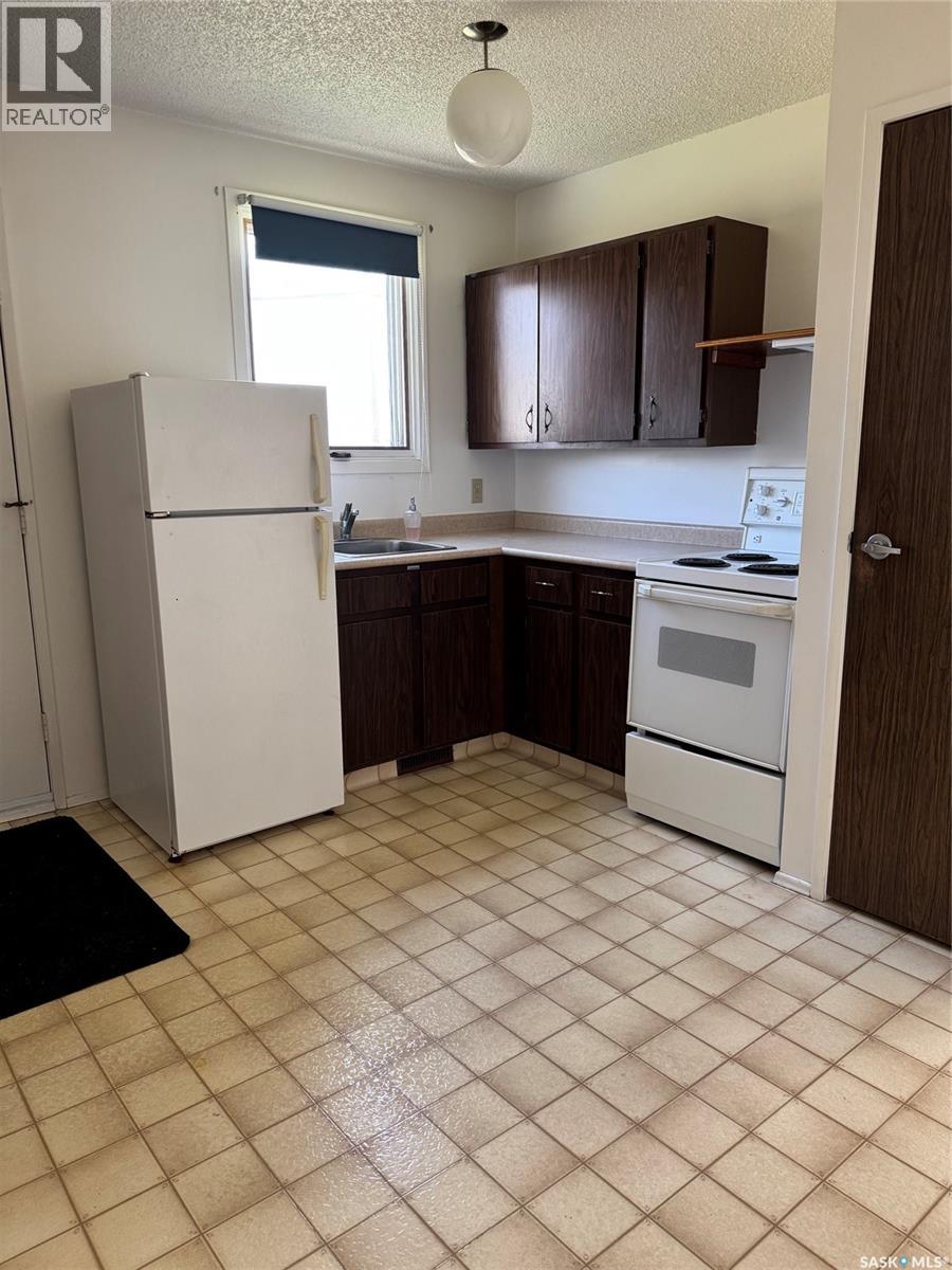 320 & 322 2nd Avenue, Semans, Saskatchewan  S0A 3S0 - Photo 4 - SK035980