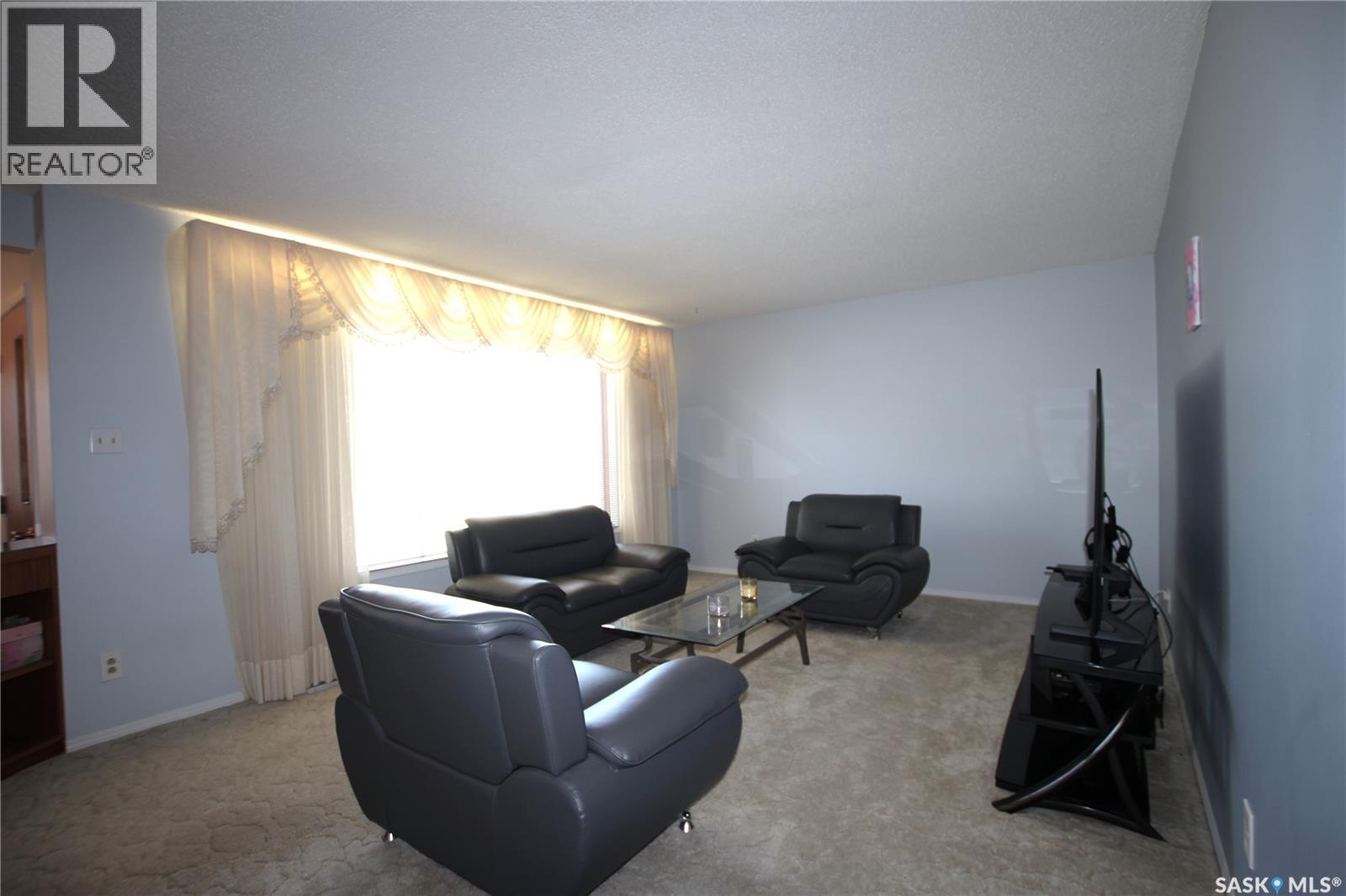 69 Dalewood Crescent, Yorkton, Saskatchewan  S3N 2P6 - Photo 10 - SK035955