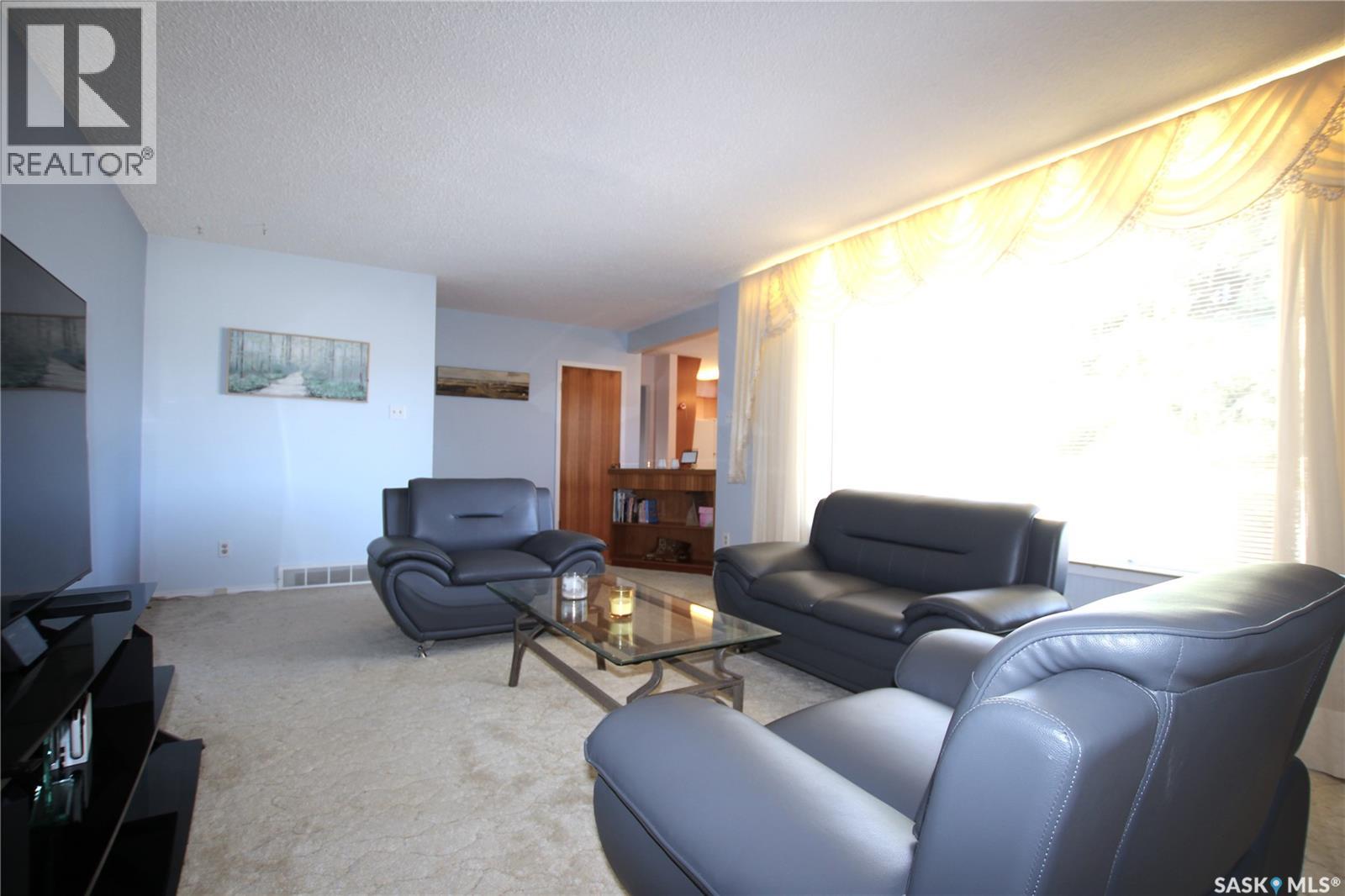 69 Dalewood Crescent, Yorkton, Saskatchewan  S3N 2P6 - Photo 9 - SK035955