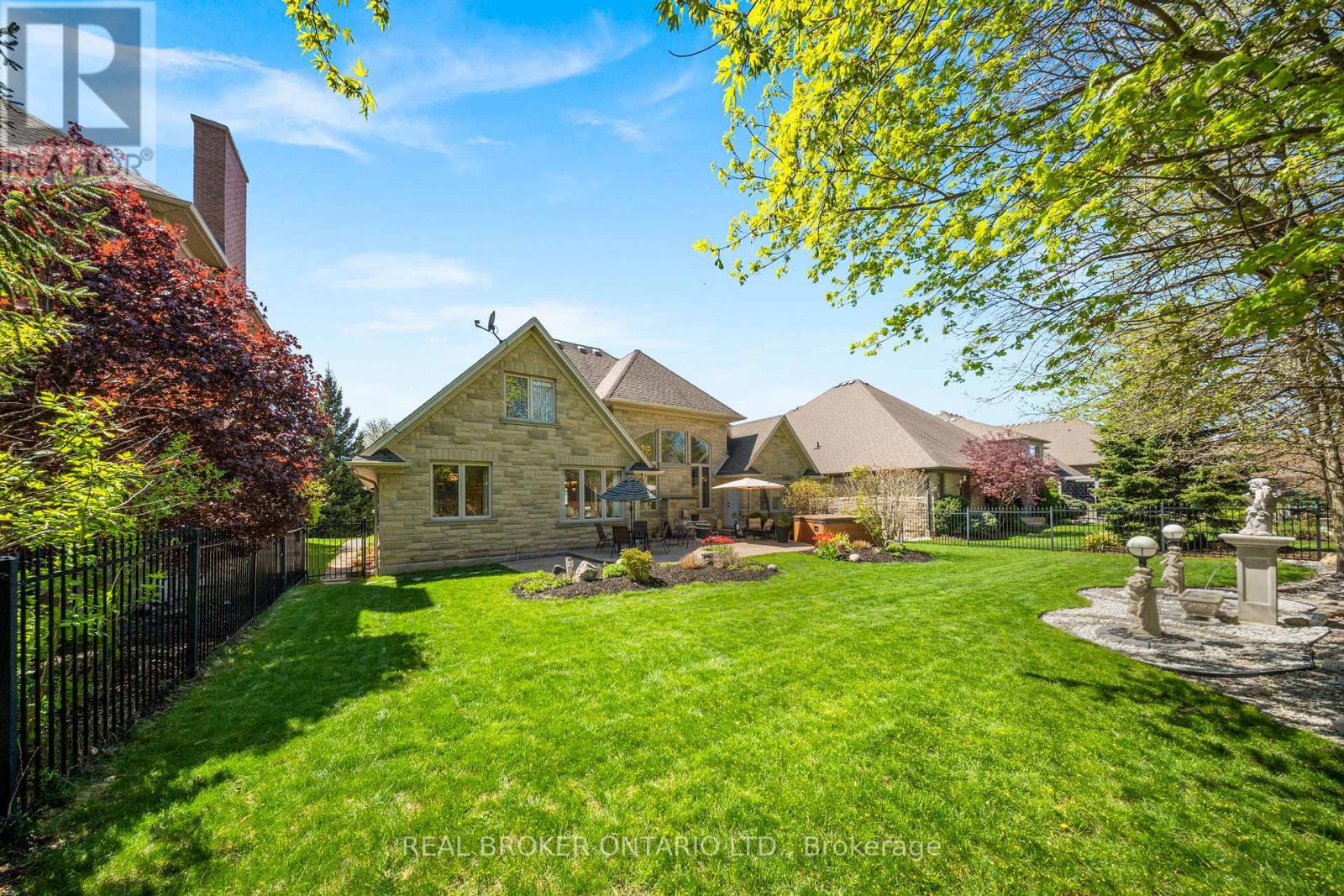 215 Black Maple Court, Kitchener, Ontario  N2P 2W8 - Photo 40 - X13132500