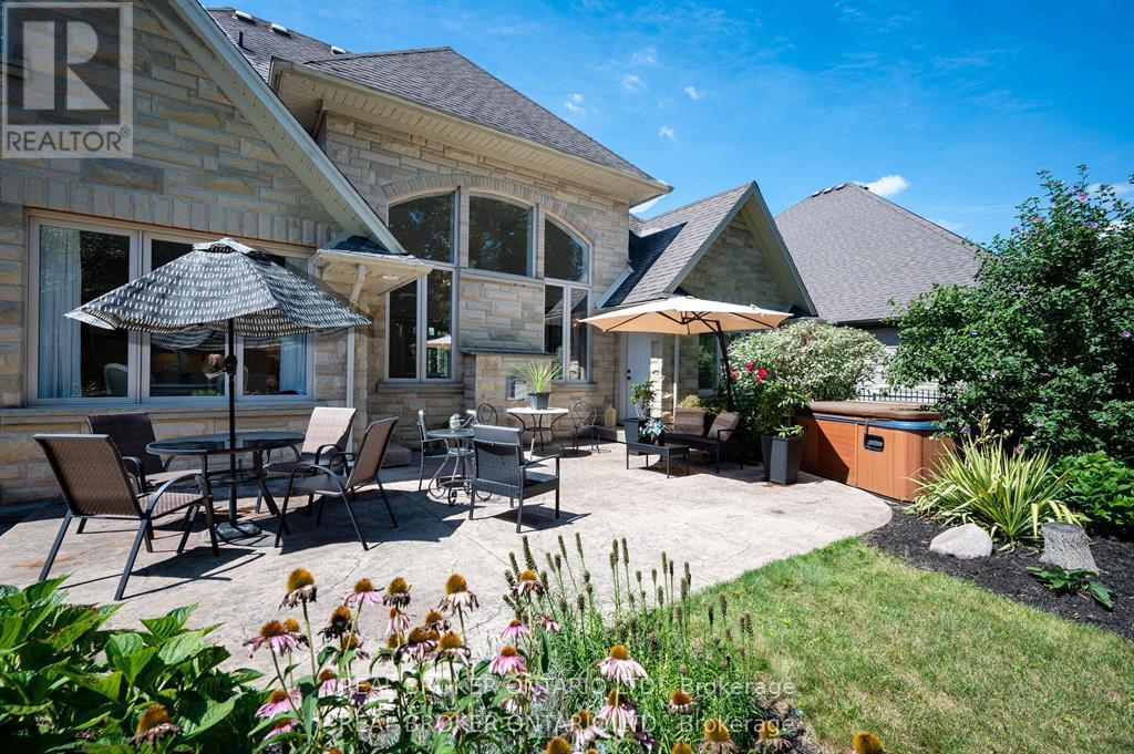 215 Black Maple Court, Kitchener, Ontario  N2P 2W8 - Photo 46 - X13132500